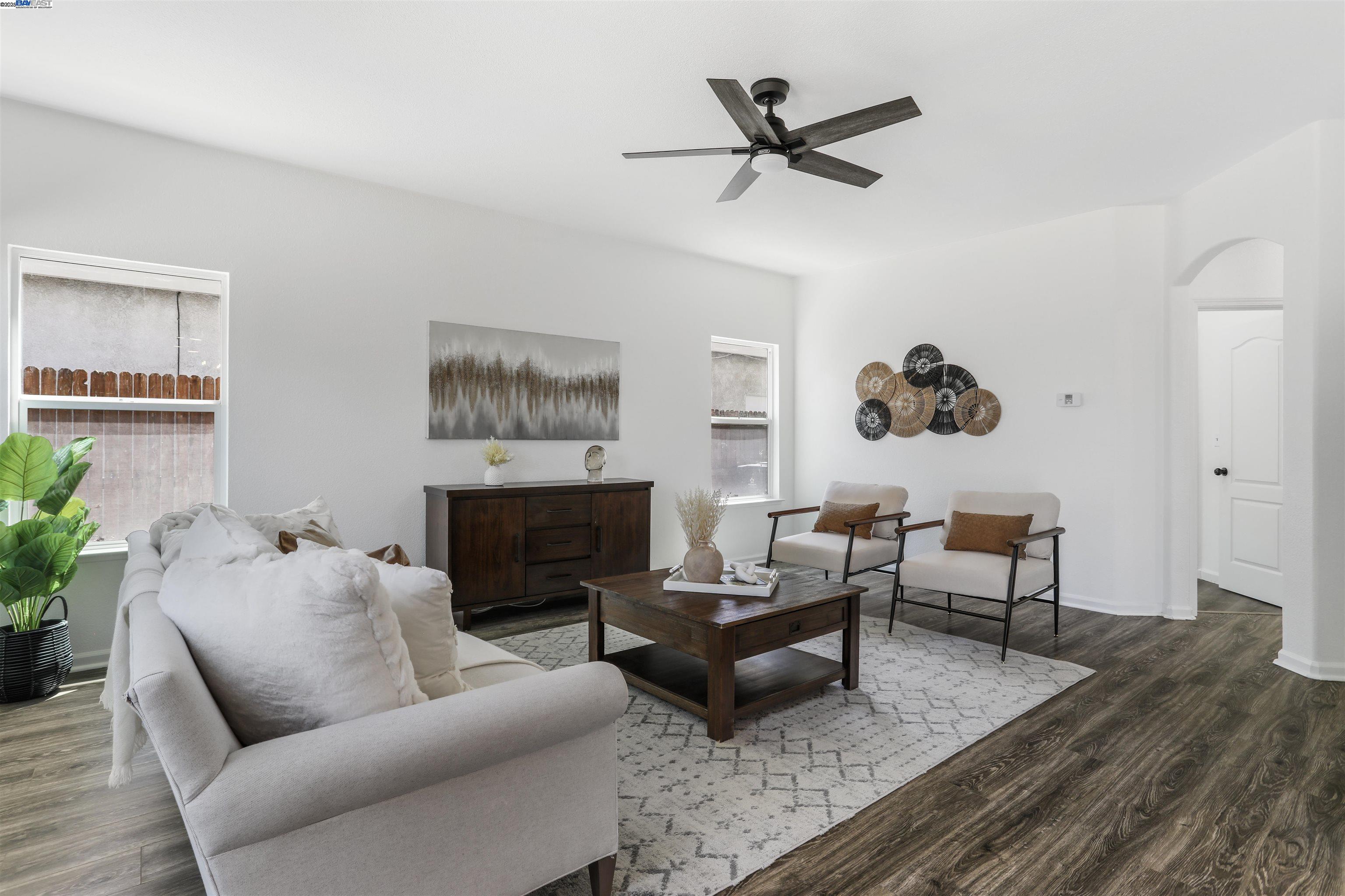 Detail Gallery Image 19 of 41 For 4518 Sydney Ln, Stockton,  CA 95206-6287 - 4 Beds | 2/1 Baths