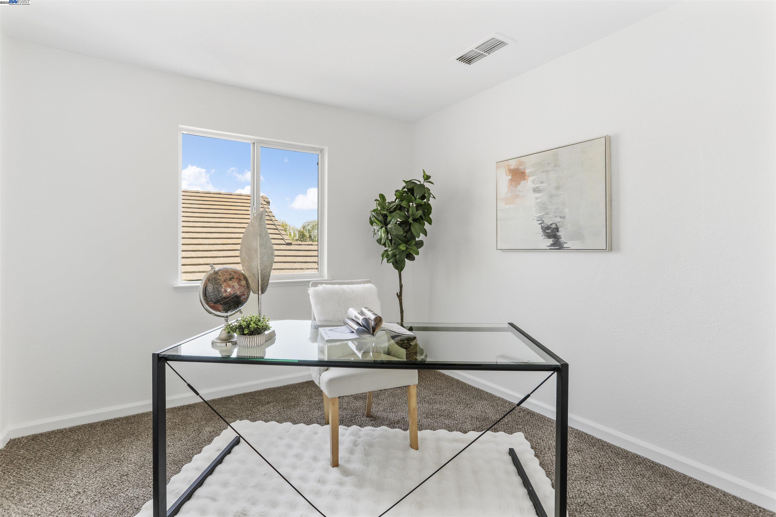 Detail Gallery Image 28 of 41 For 4518 Sydney Ln, Stockton,  CA 95206-6287 - 4 Beds | 2/1 Baths