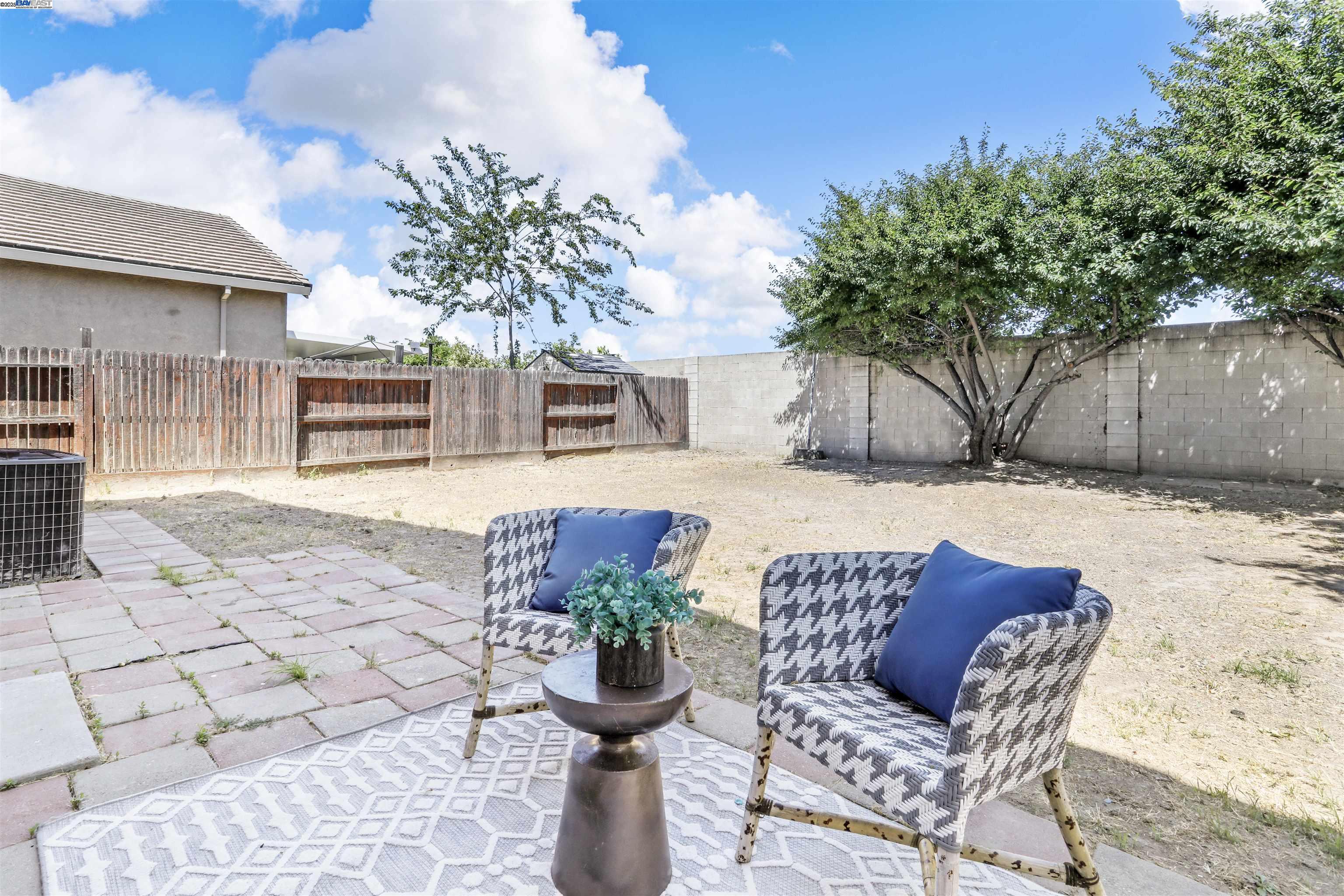 Detail Gallery Image 37 of 41 For 4518 Sydney Ln, Stockton,  CA 95206-6287 - 4 Beds | 2/1 Baths