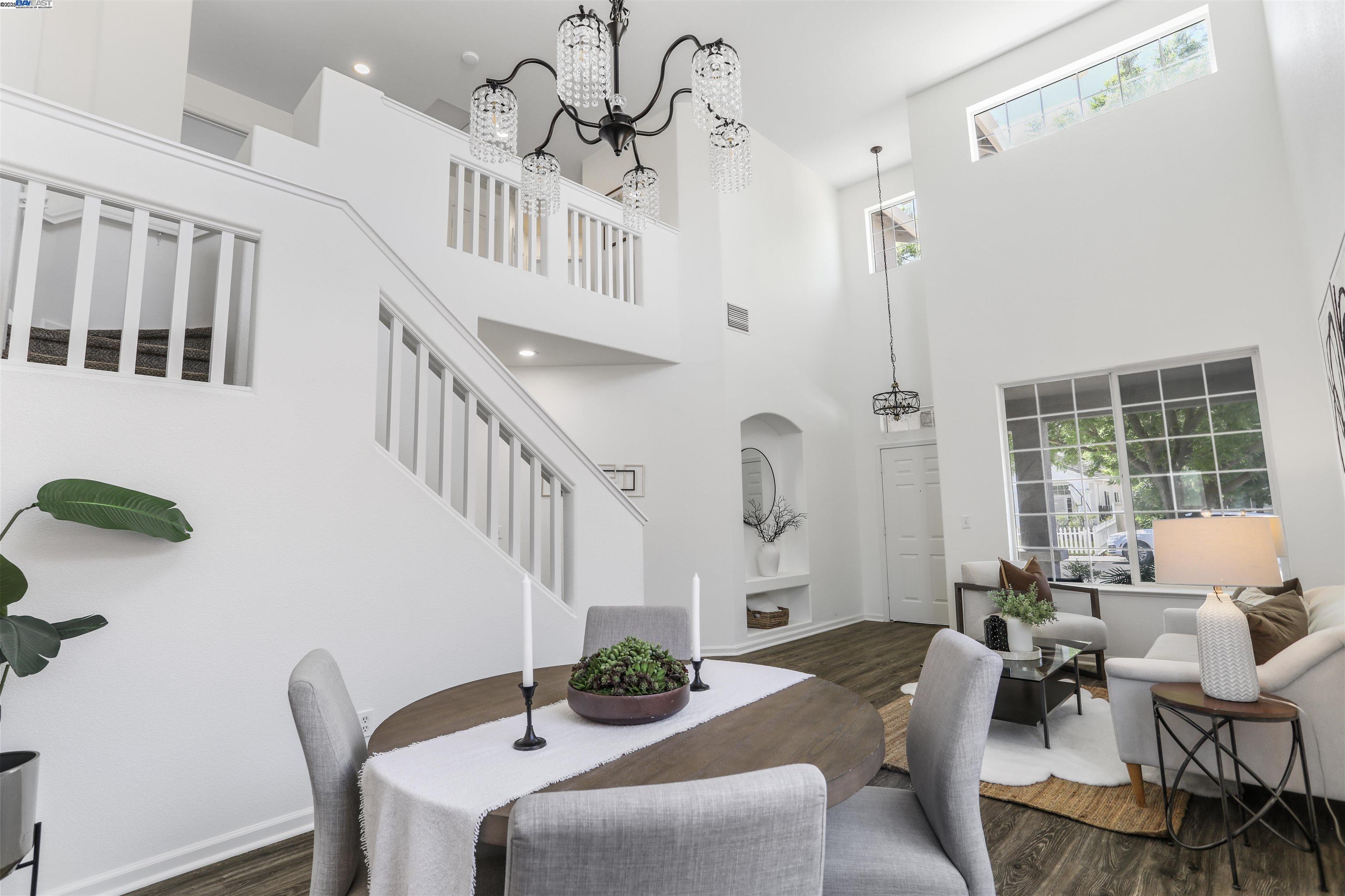 Detail Gallery Image 9 of 41 For 4518 Sydney Ln, Stockton,  CA 95206-6287 - 4 Beds | 2/1 Baths
