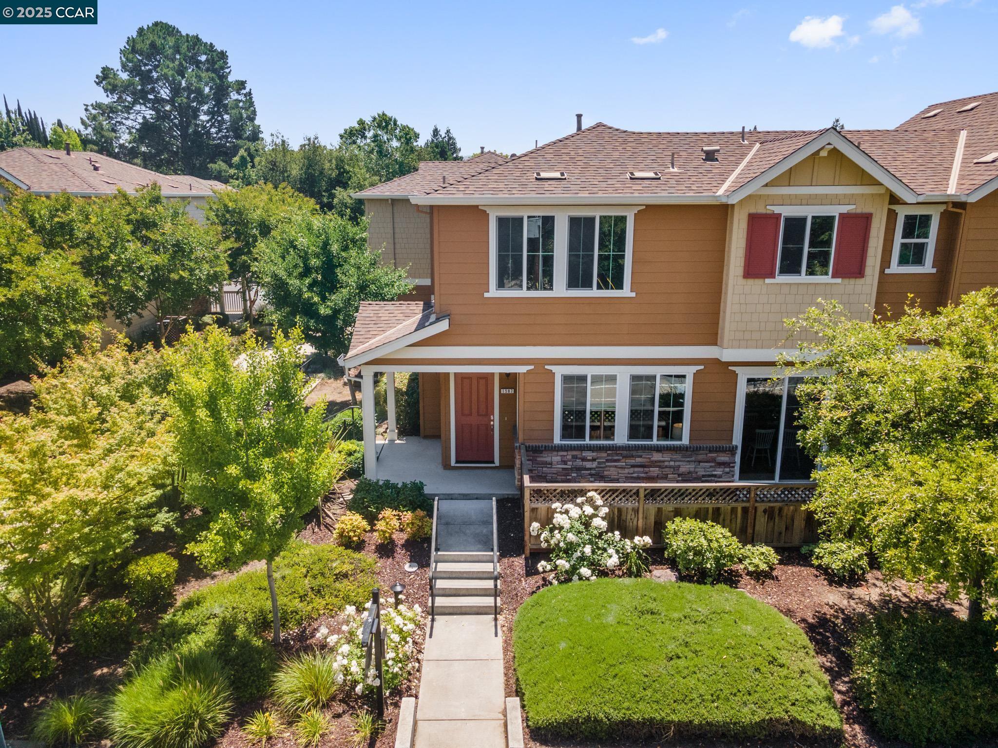 Detail Gallery Image 2 of 58 For 1587 Geary Rd, Walnut Creek,  CA 94597 - 3 Beds | 2/1 Baths