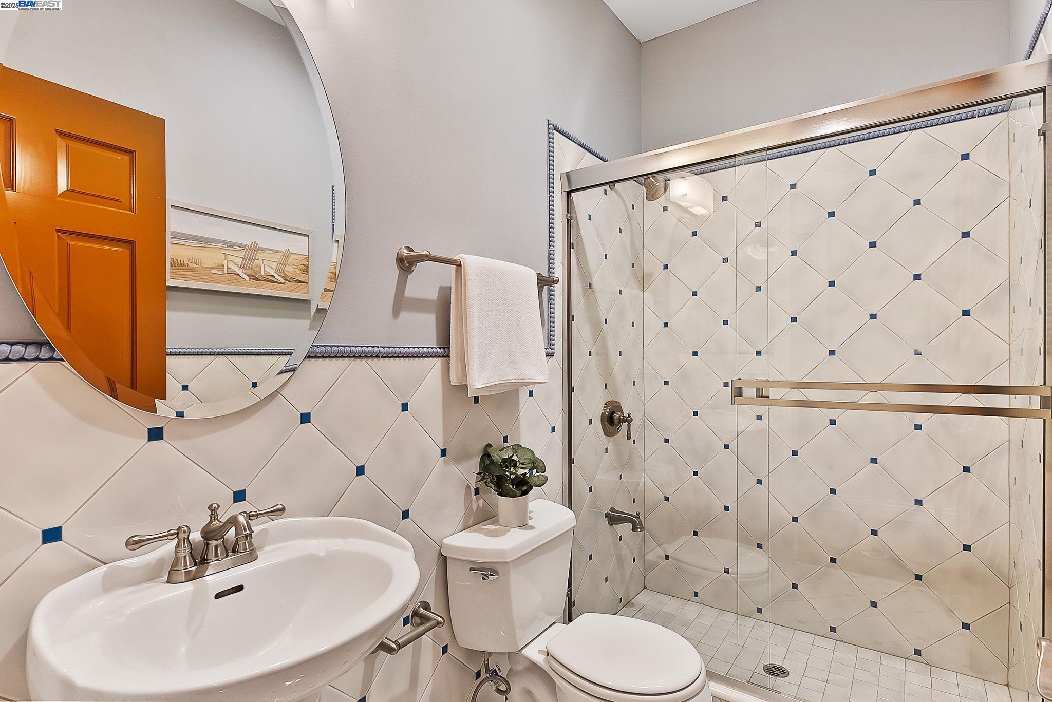 Detail Gallery Image 15 of 44 For 1673 Richardson Court, Concord,  CA 94519 - 4 Beds | 4 Baths
