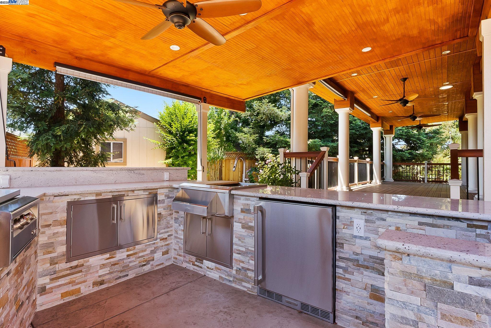 Detail Gallery Image 23 of 44 For 1673 Richardson Court, Concord,  CA 94519 - 4 Beds | 4 Baths