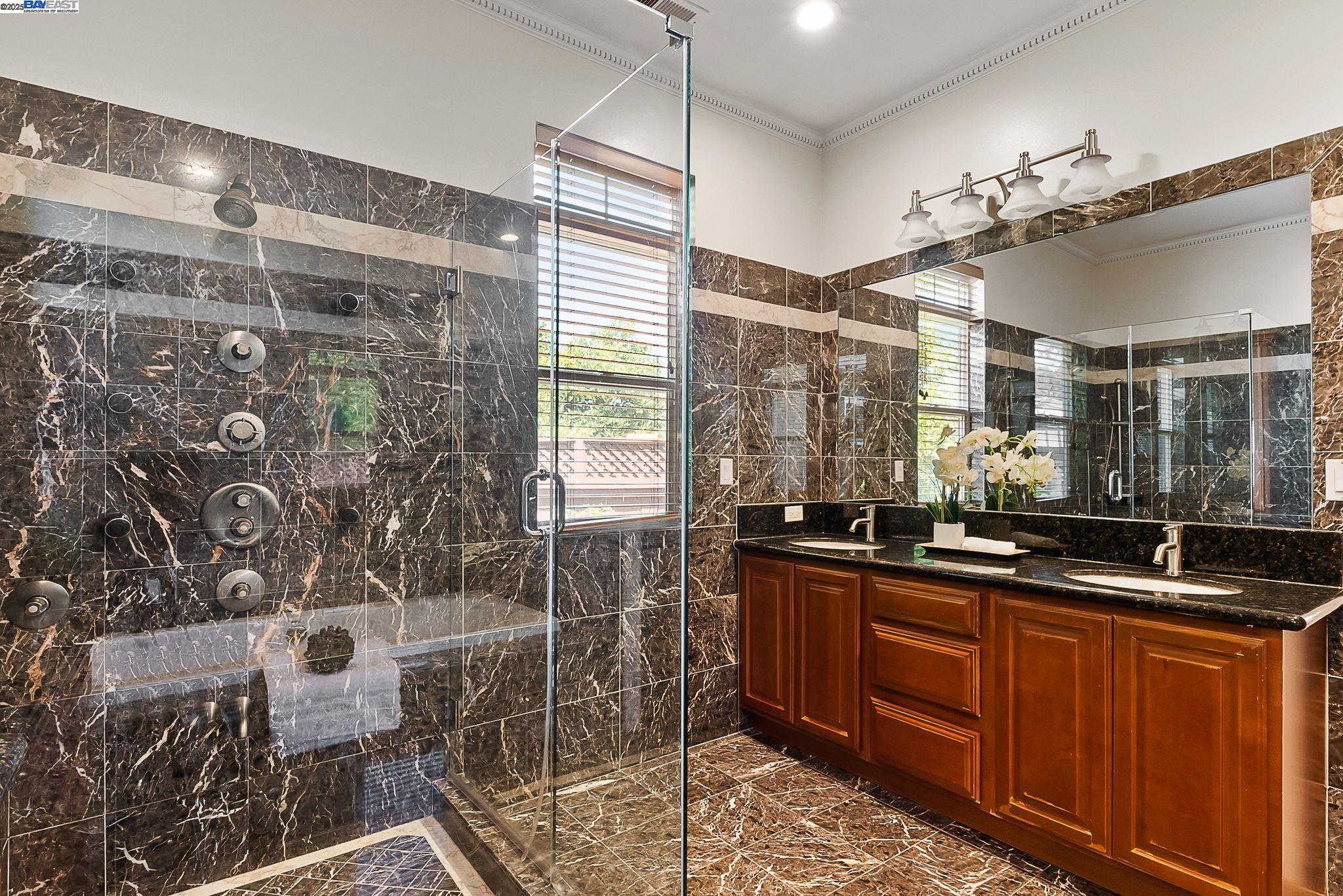 Detail Gallery Image 39 of 44 For 1673 Richardson Court, Concord,  CA 94519 - 4 Beds | 4 Baths