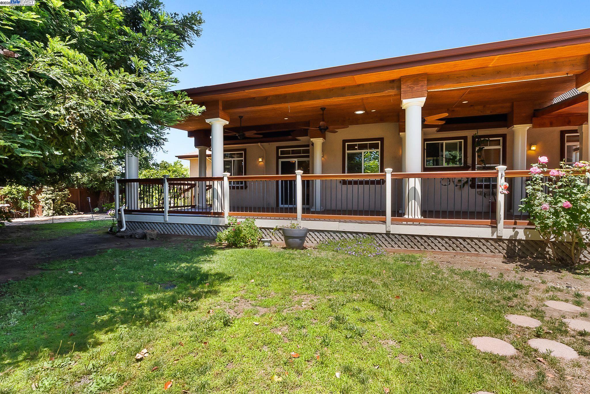 Detail Gallery Image 41 of 44 For 1673 Richardson Court, Concord,  CA 94519 - 4 Beds | 4 Baths