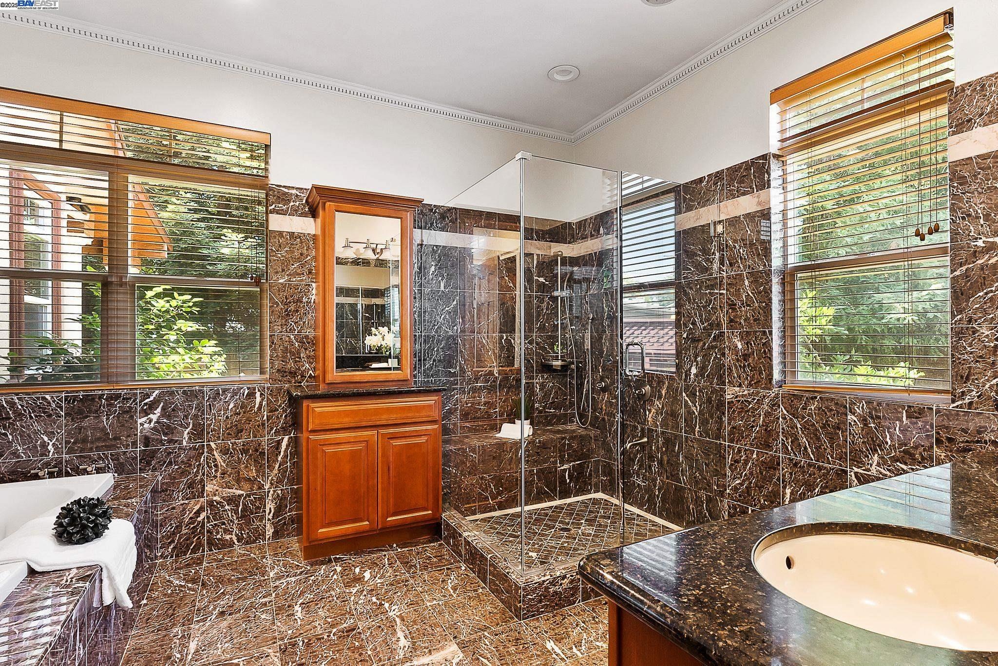 Detail Gallery Image 6 of 44 For 1673 Richardson Court, Concord,  CA 94519 - 4 Beds | 4 Baths
