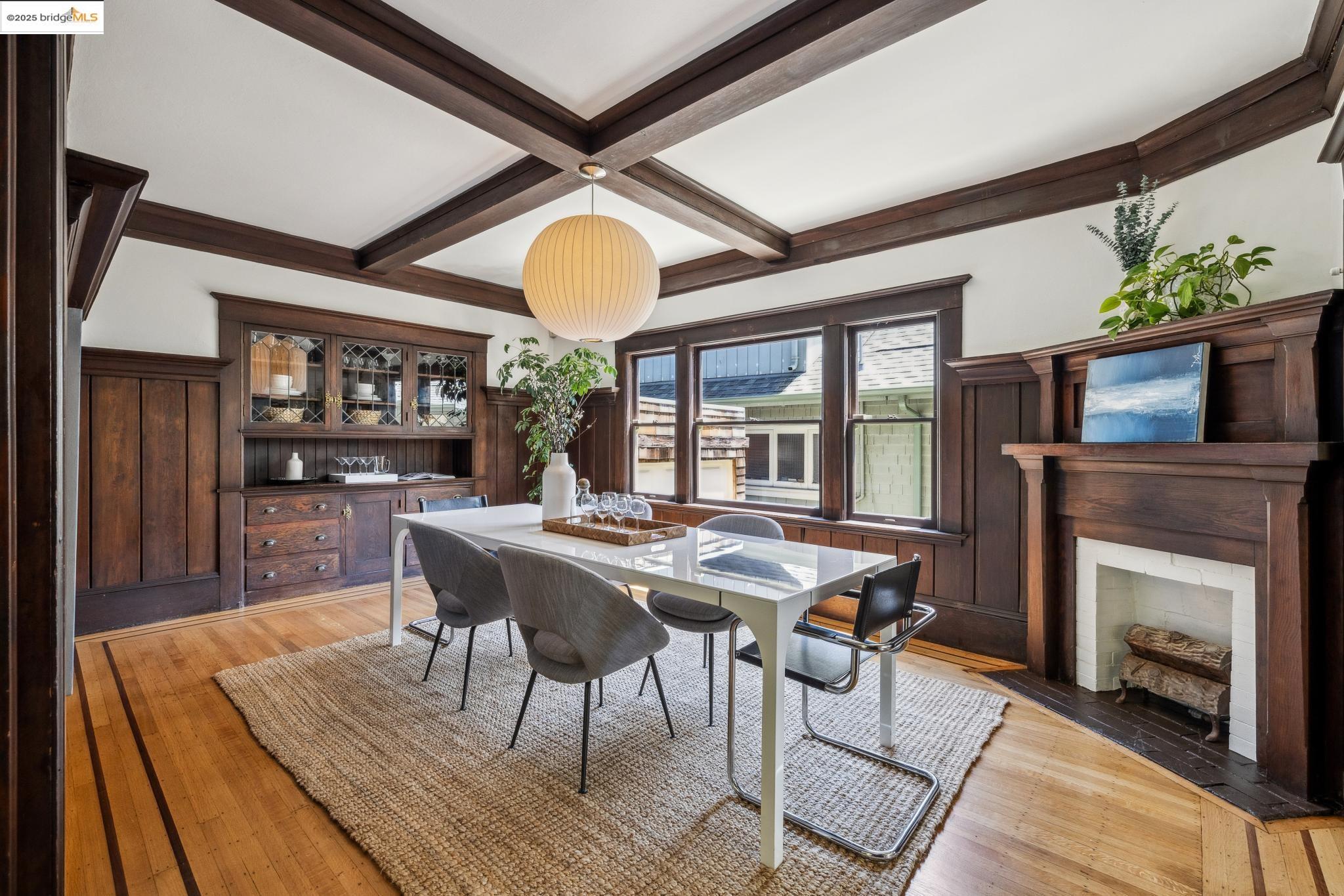 Detail Gallery Image 21 of 56 For 2945 Magnolia St, Berkeley,  CA 94705 - 4 Beds | 2 Baths