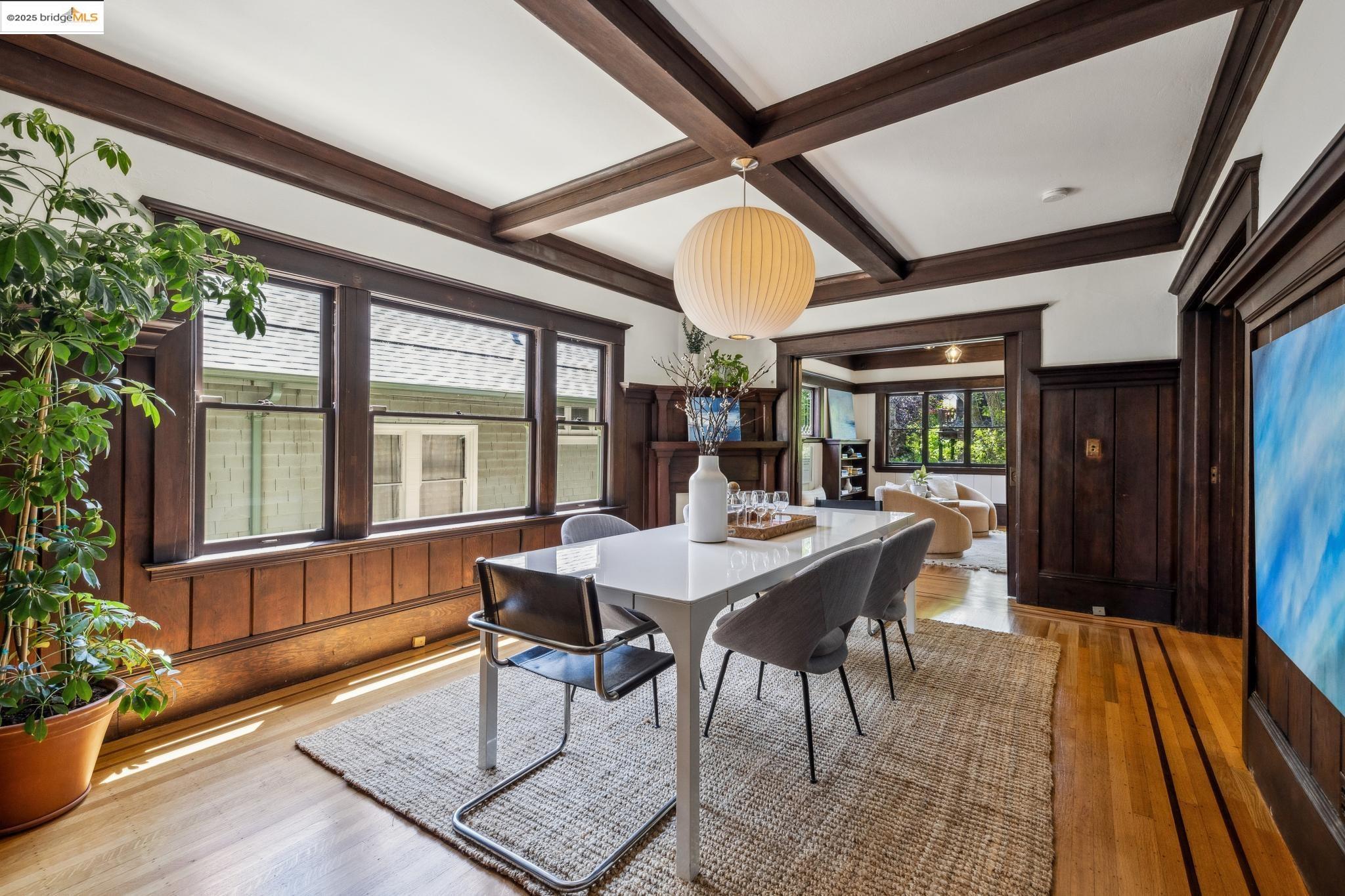 Detail Gallery Image 25 of 56 For 2945 Magnolia St, Berkeley,  CA 94705 - 4 Beds | 2 Baths