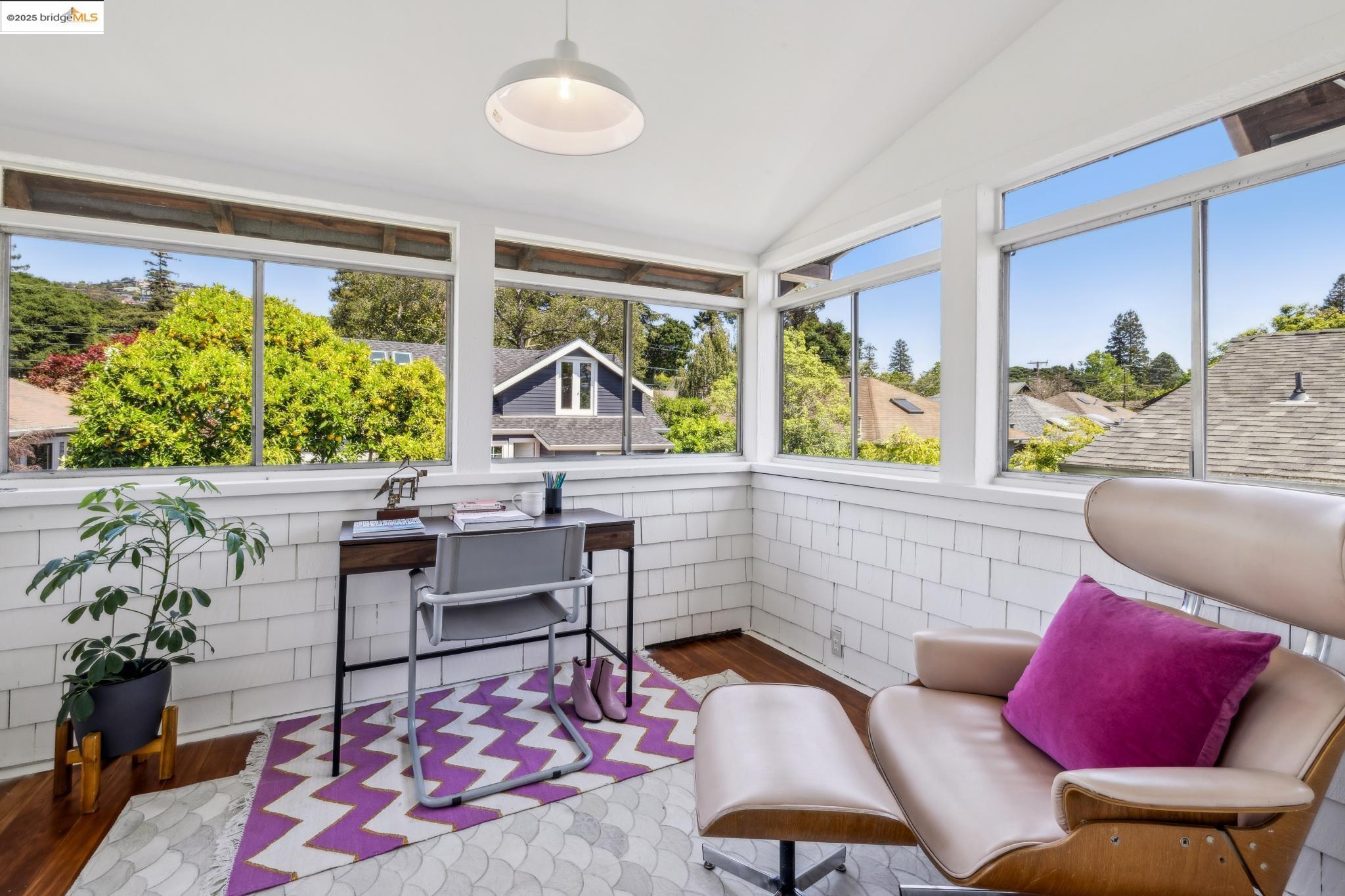 Detail Gallery Image 46 of 56 For 2945 Magnolia St, Berkeley,  CA 94705 - 4 Beds | 2 Baths