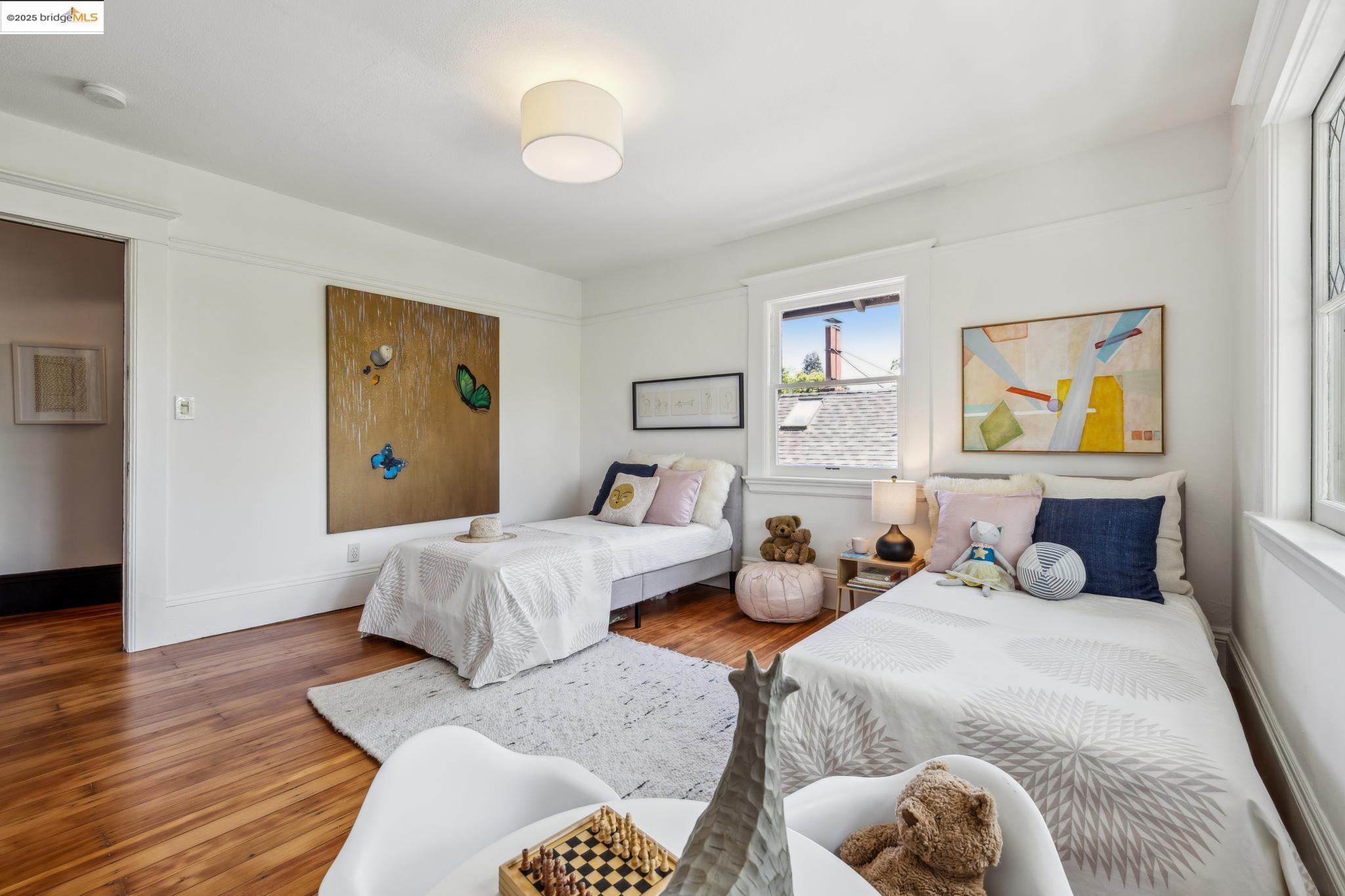 Detail Gallery Image 48 of 56 For 2945 Magnolia St, Berkeley,  CA 94705 - 4 Beds | 2 Baths
