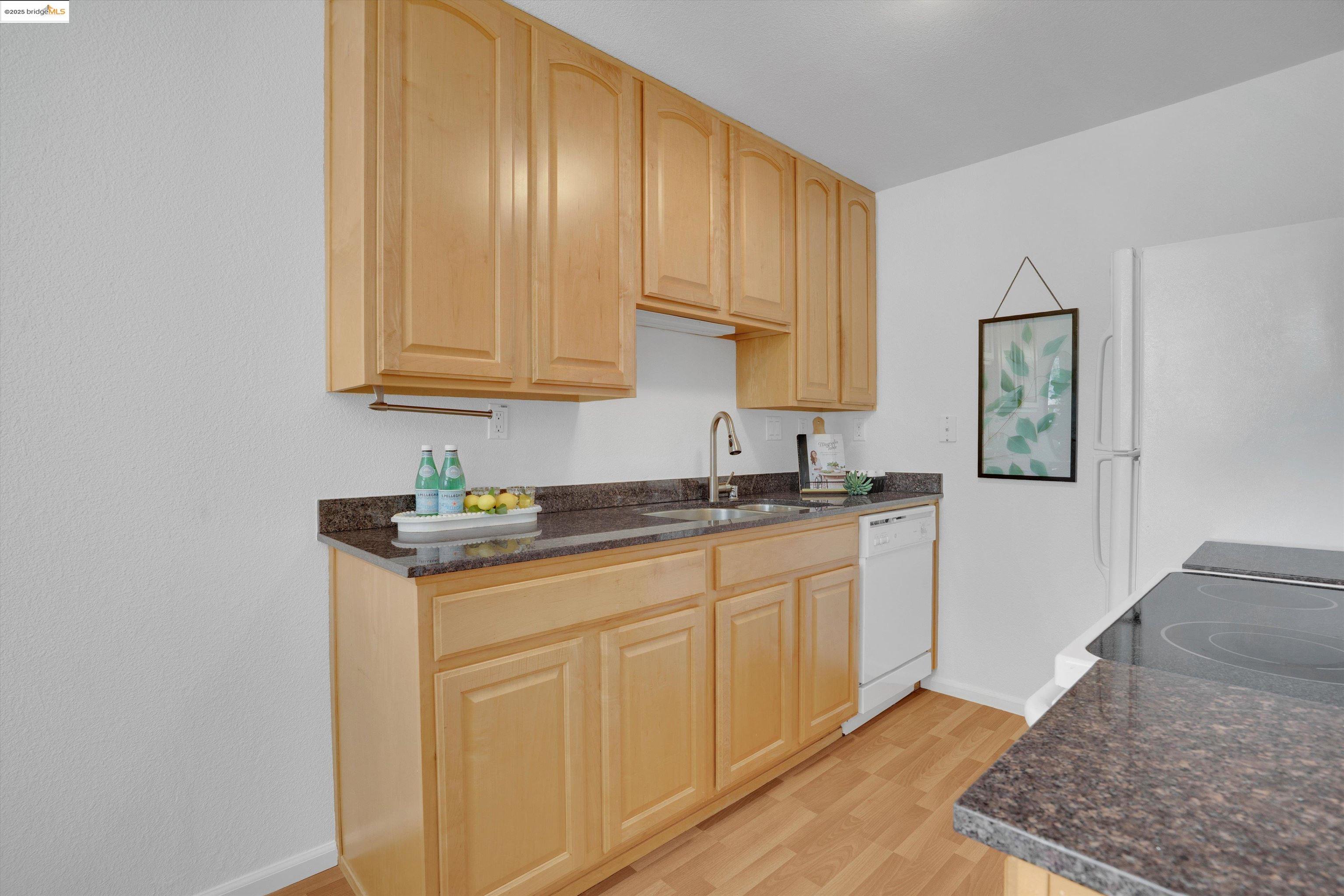 Photo #10: 41099251 Listing: Photo #10