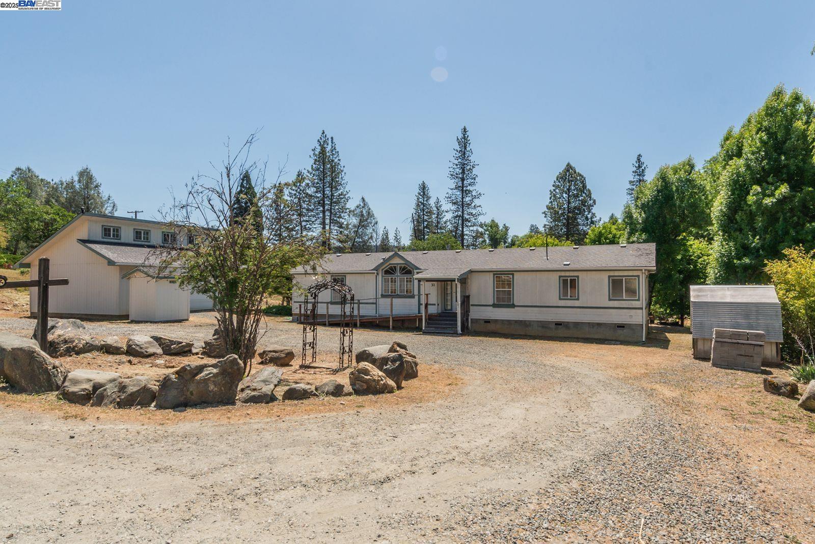 Detail Gallery Image 17 of 49 For 31 Rocky Road, Weaverville,  CA 96093 - 3 Beds | 2 Baths