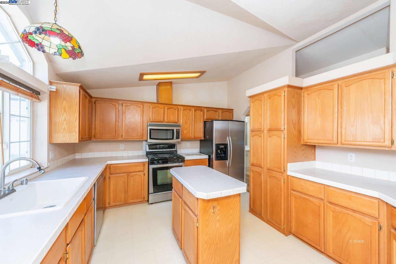 Detail Gallery Image 29 of 49 For 31 Rocky Road, Weaverville,  CA 96093 - 3 Beds | 2 Baths