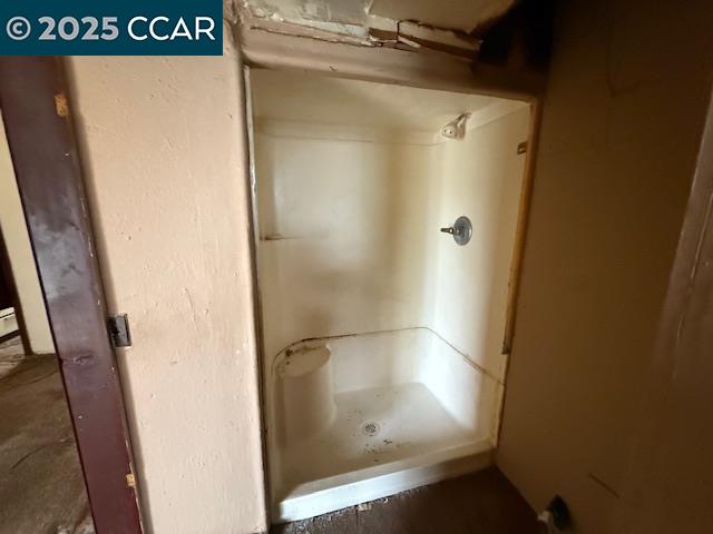 Detail Gallery Image 13 of 18 For 861 3rd Ave, Pinole,  CA 94564 - 4 Beds | 1/1 Baths