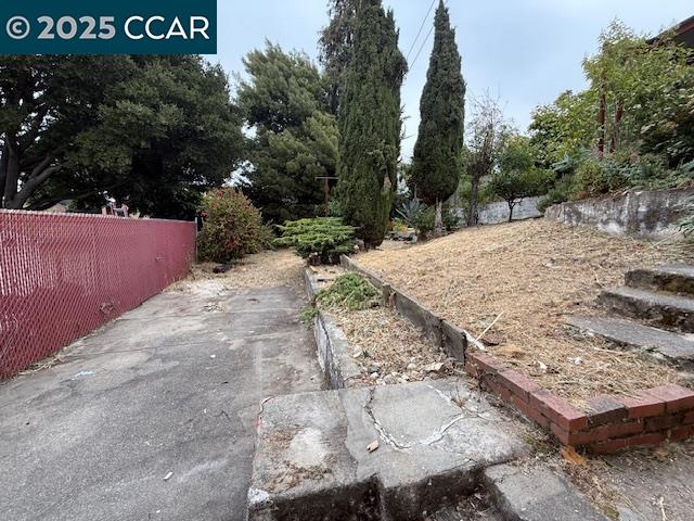 Detail Gallery Image 15 of 18 For 861 3rd Ave, Pinole,  CA 94564 - 4 Beds | 1/1 Baths
