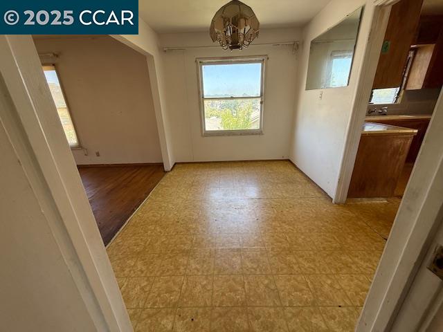 Detail Gallery Image 7 of 18 For 861 3rd Ave, Pinole,  CA 94564 - 4 Beds | 1/1 Baths