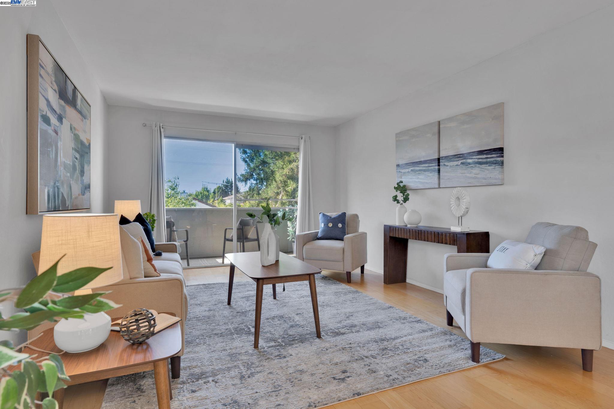 Detail Gallery Image 1 of 35 For 415 Cornell Ave #304,  Albany,  CA 94706 - 2 Beds | 2 Baths