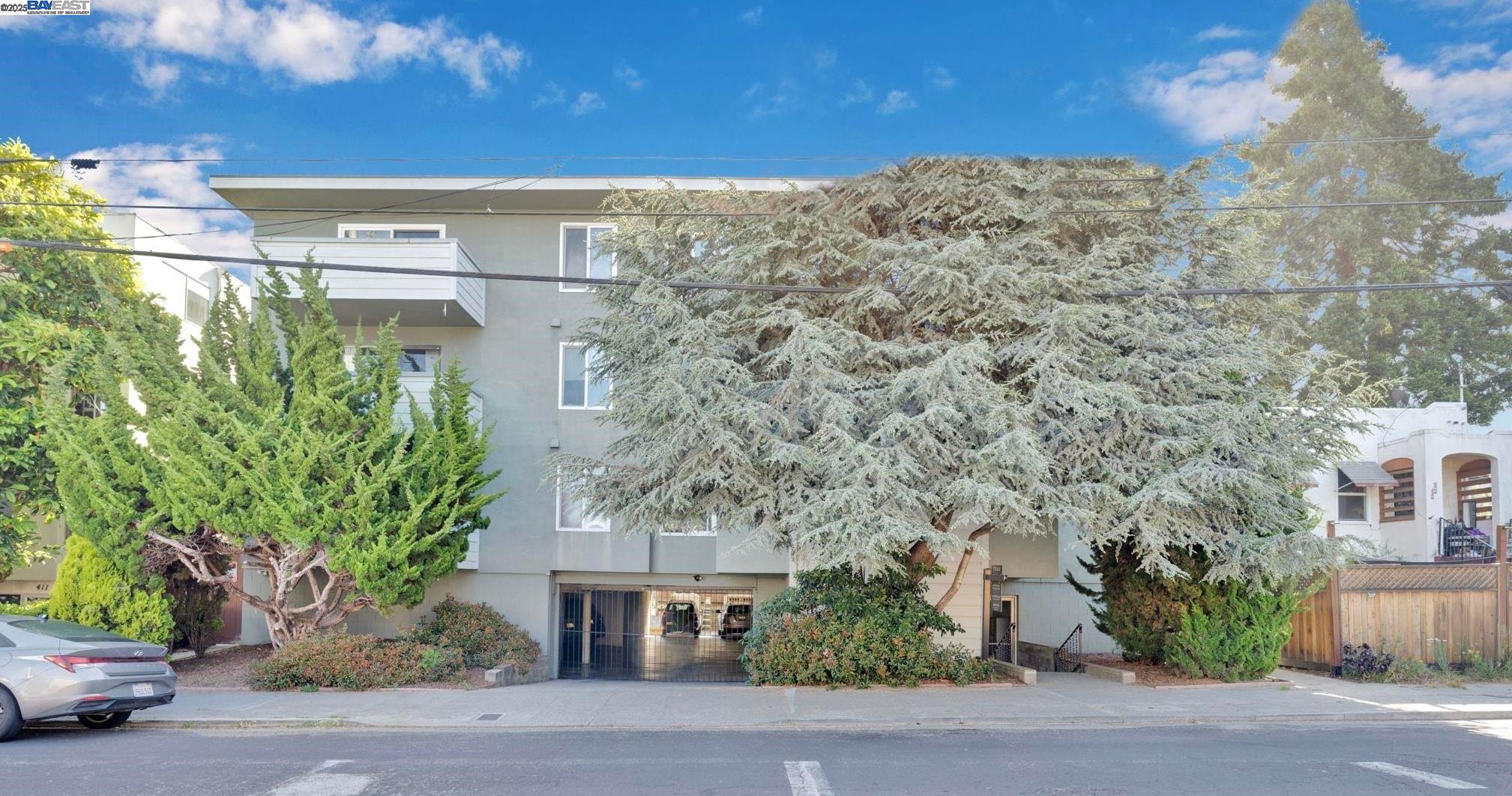 Detail Gallery Image 3 of 35 For 415 Cornell Ave #304,  Albany,  CA 94706 - 2 Beds | 2 Baths