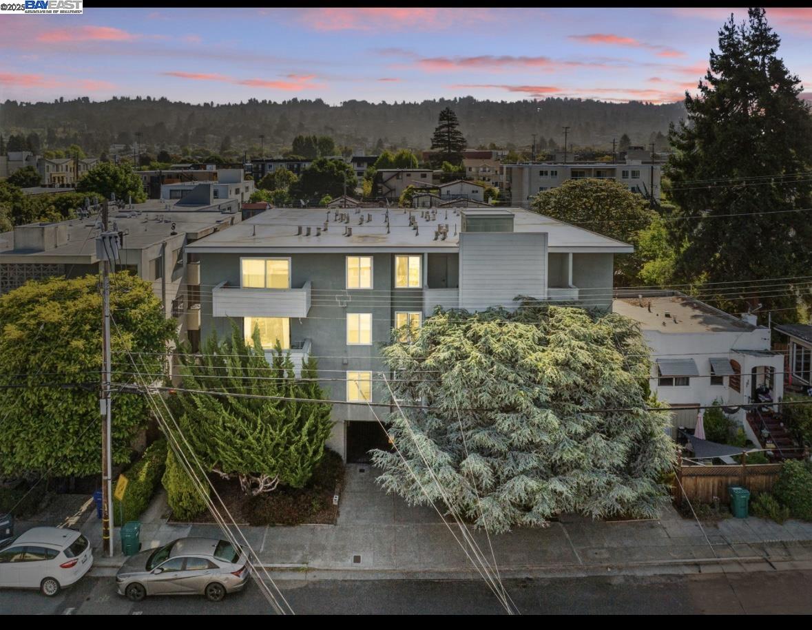 Detail Gallery Image 6 of 35 For 415 Cornell Ave #304,  Albany,  CA 94706 - 2 Beds | 2 Baths