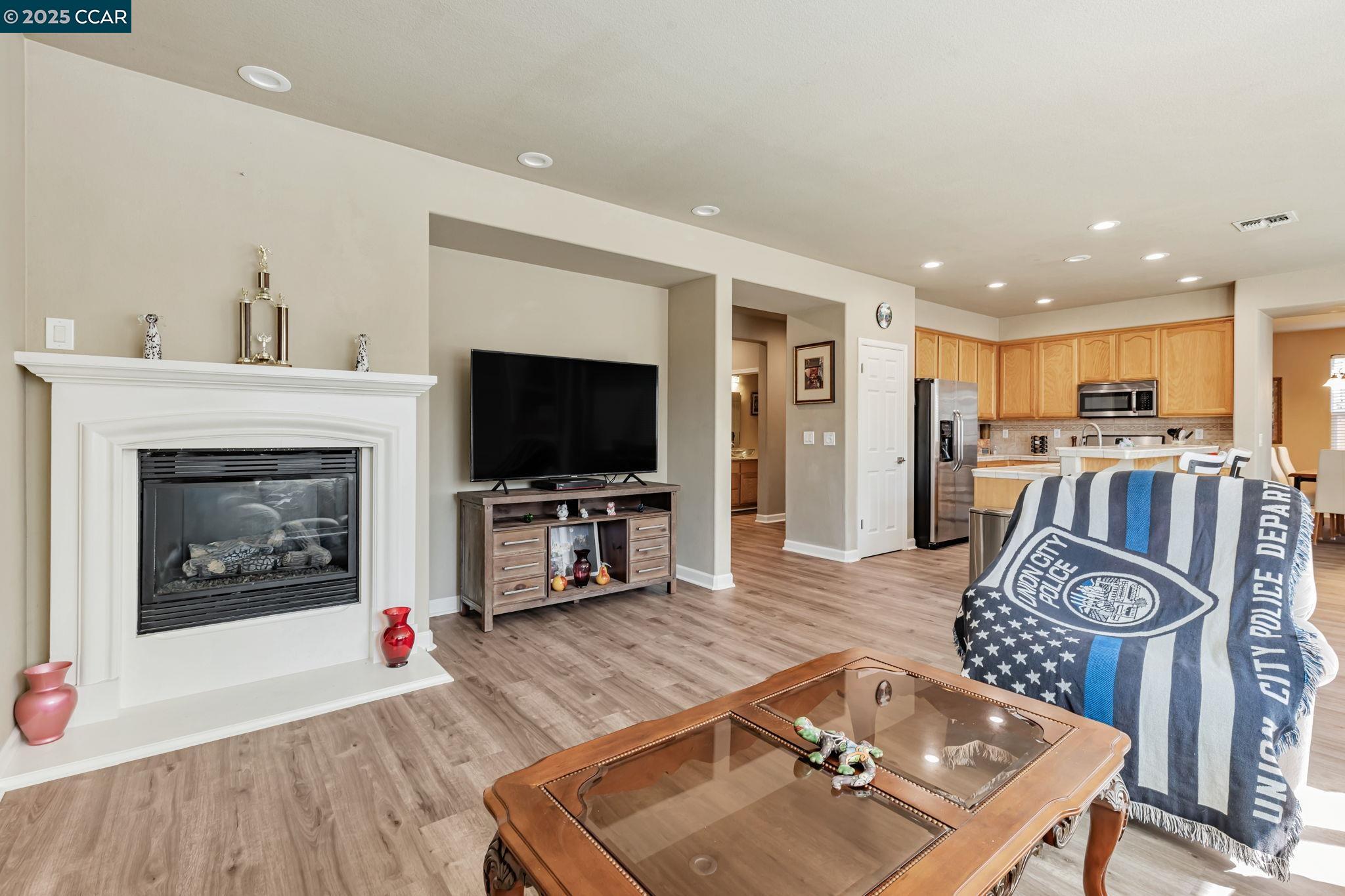 Detail Gallery Image 11 of 32 For 4867 Big Bear Rd, Oakley,  CA 94561 - 6 Beds | 3 Baths
