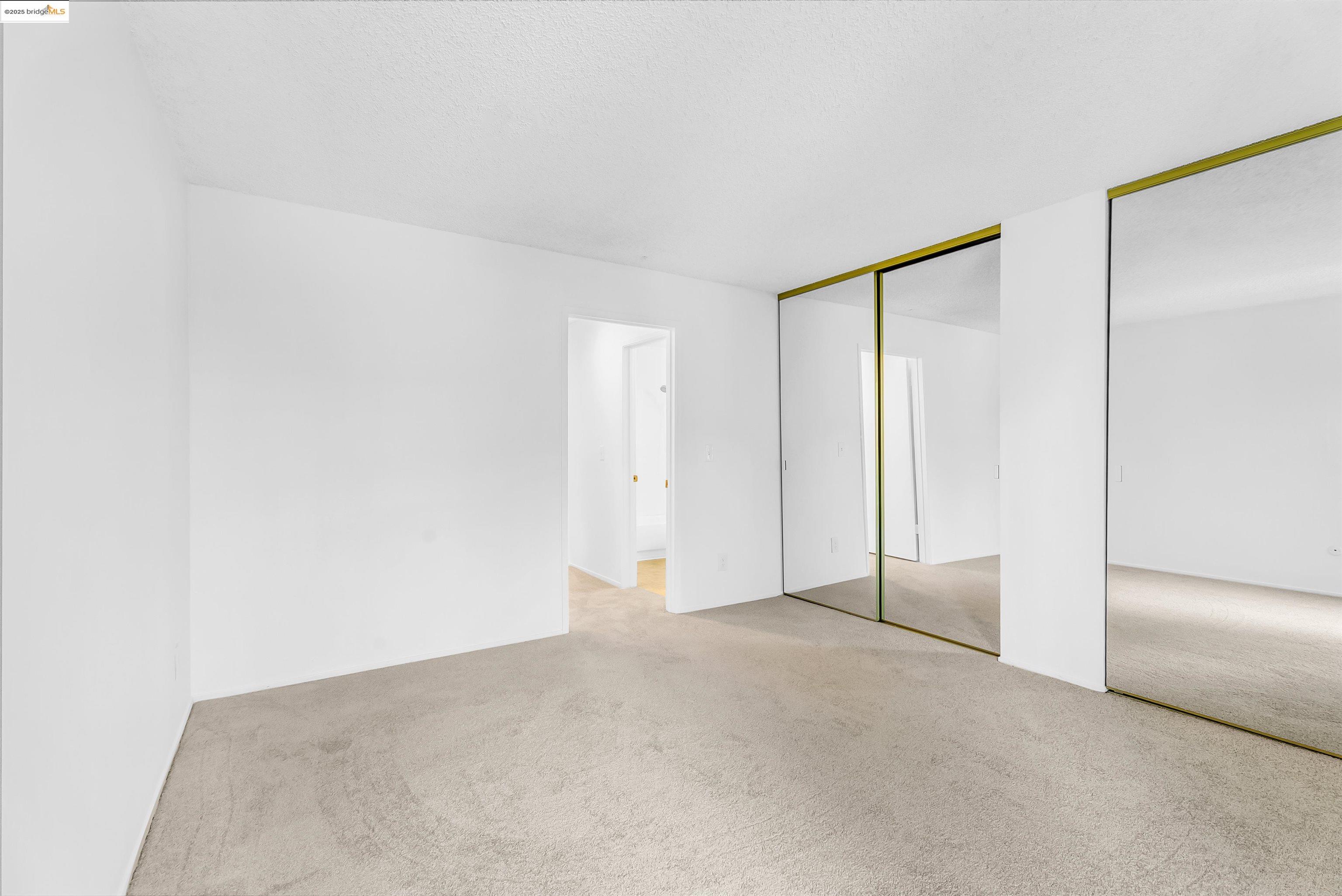 Photo #17: 41099276 Listing: Photo #17