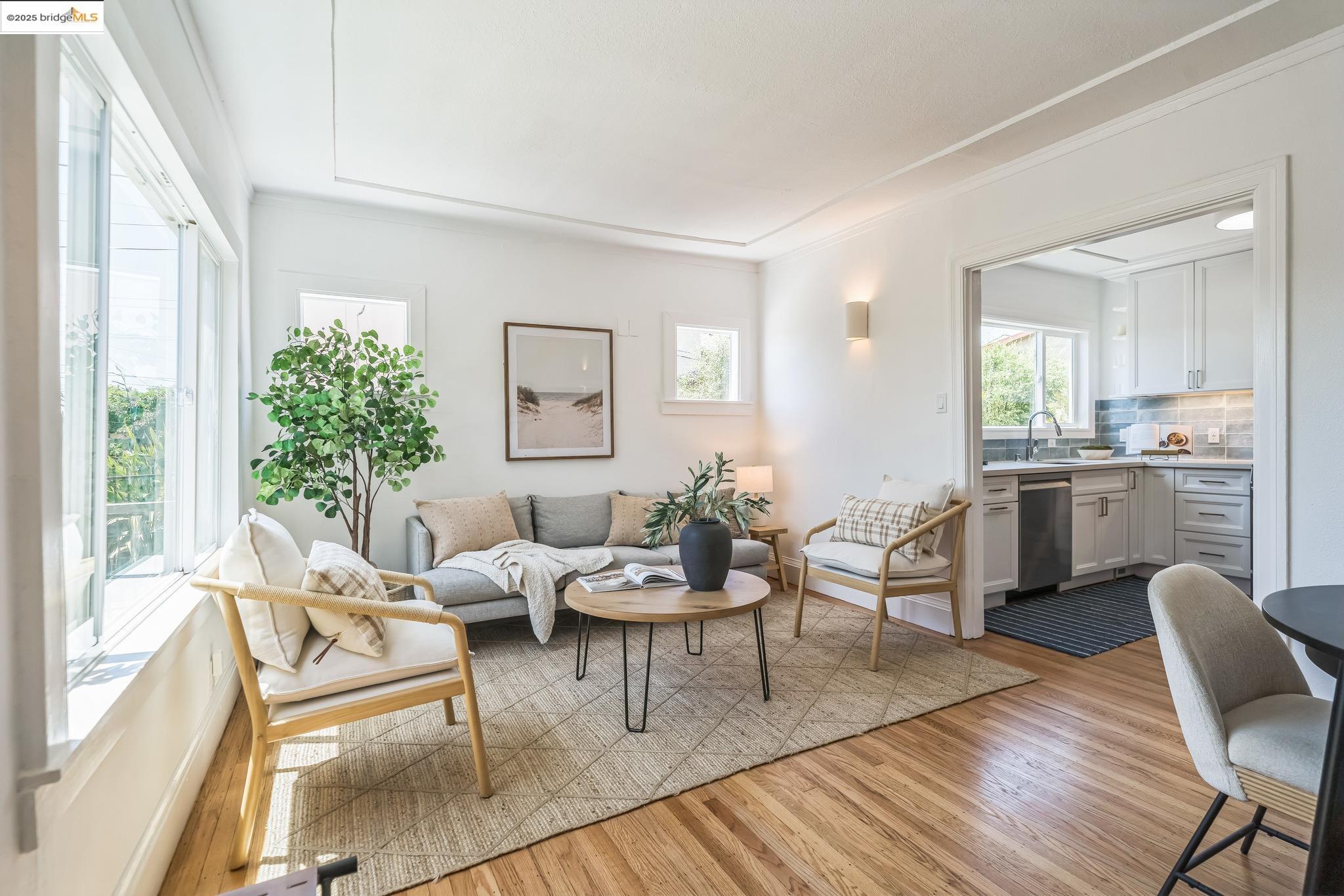 Photo #2: 41099277 Listing 
