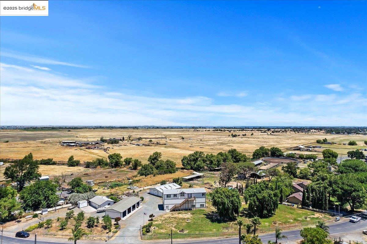 Detail Gallery Image 2 of 48 For 2325 Taylor Rd, Bethel Island,  CA 94511 - 3 Beds | 2 Baths