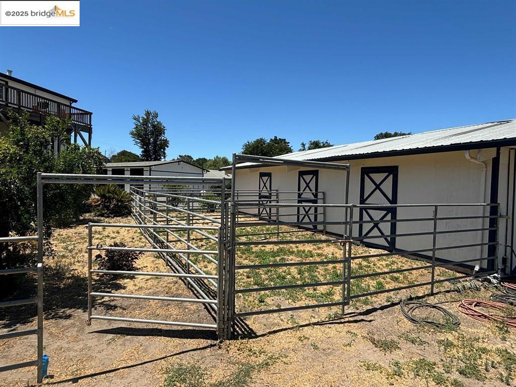 Detail Gallery Image 27 of 48 For 2325 Taylor Rd, Bethel Island,  CA 94511 - 3 Beds | 2 Baths