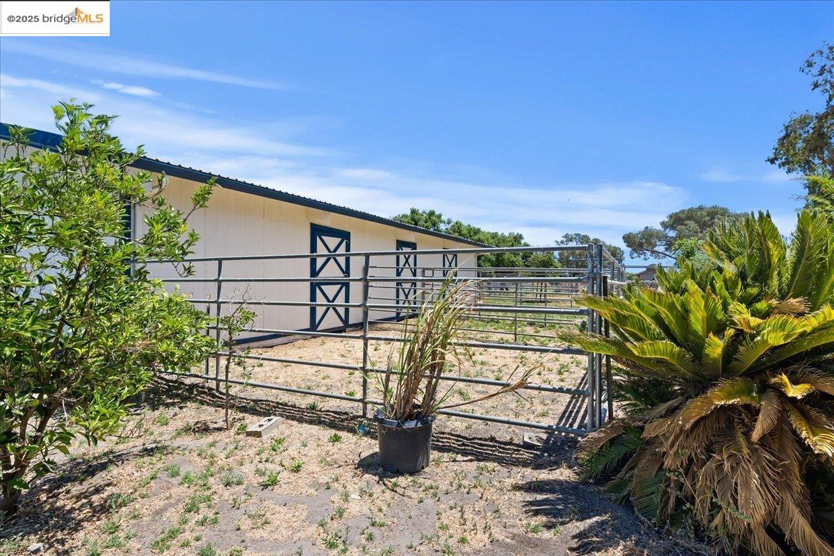 Detail Gallery Image 32 of 48 For 2325 Taylor Rd, Bethel Island,  CA 94511 - 3 Beds | 2 Baths