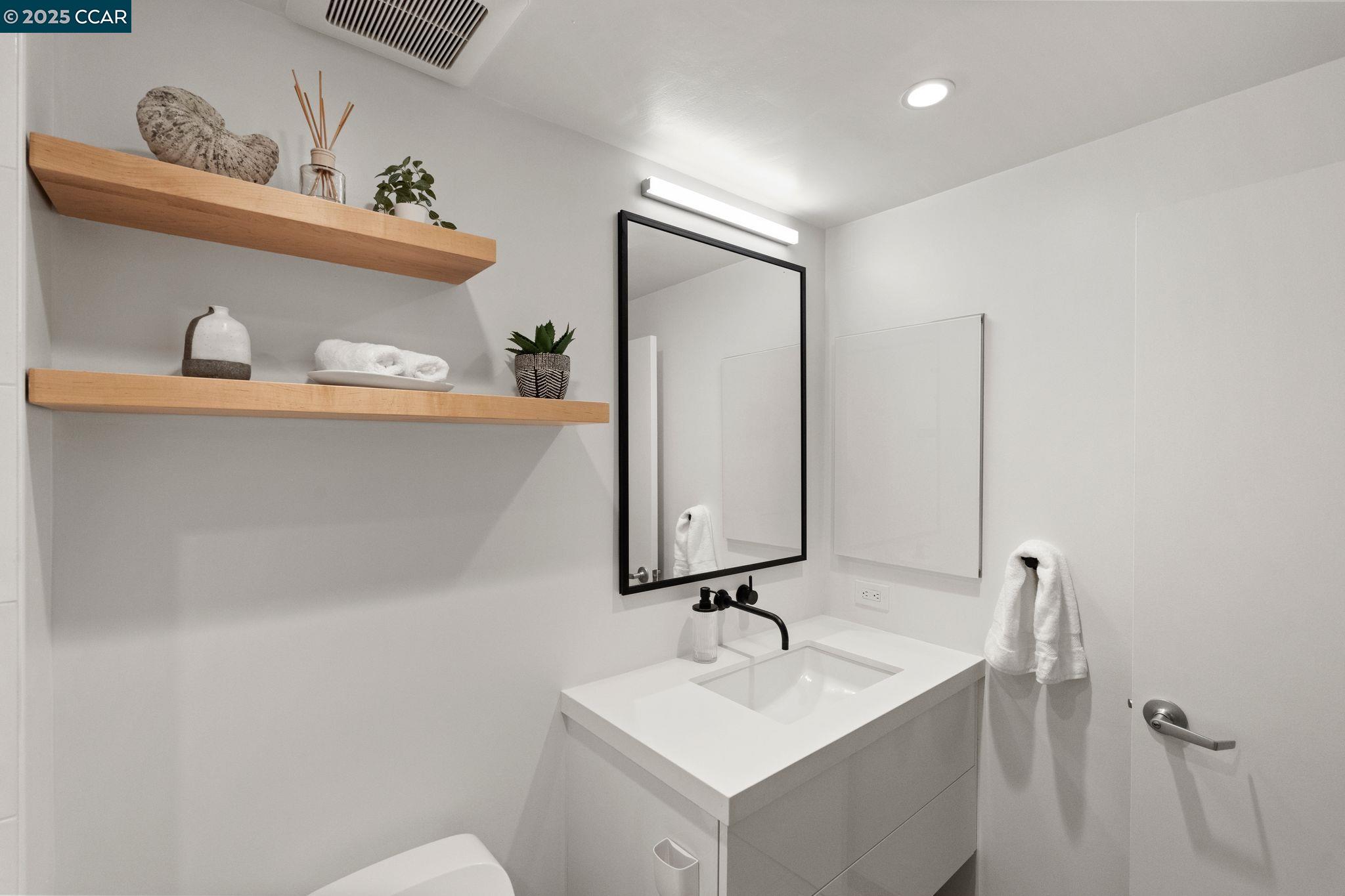 Detail Gallery Image 23 of 40 For 1200 65th St #230,  Emeryville,  CA 94608 - 2 Beds | 1 Baths