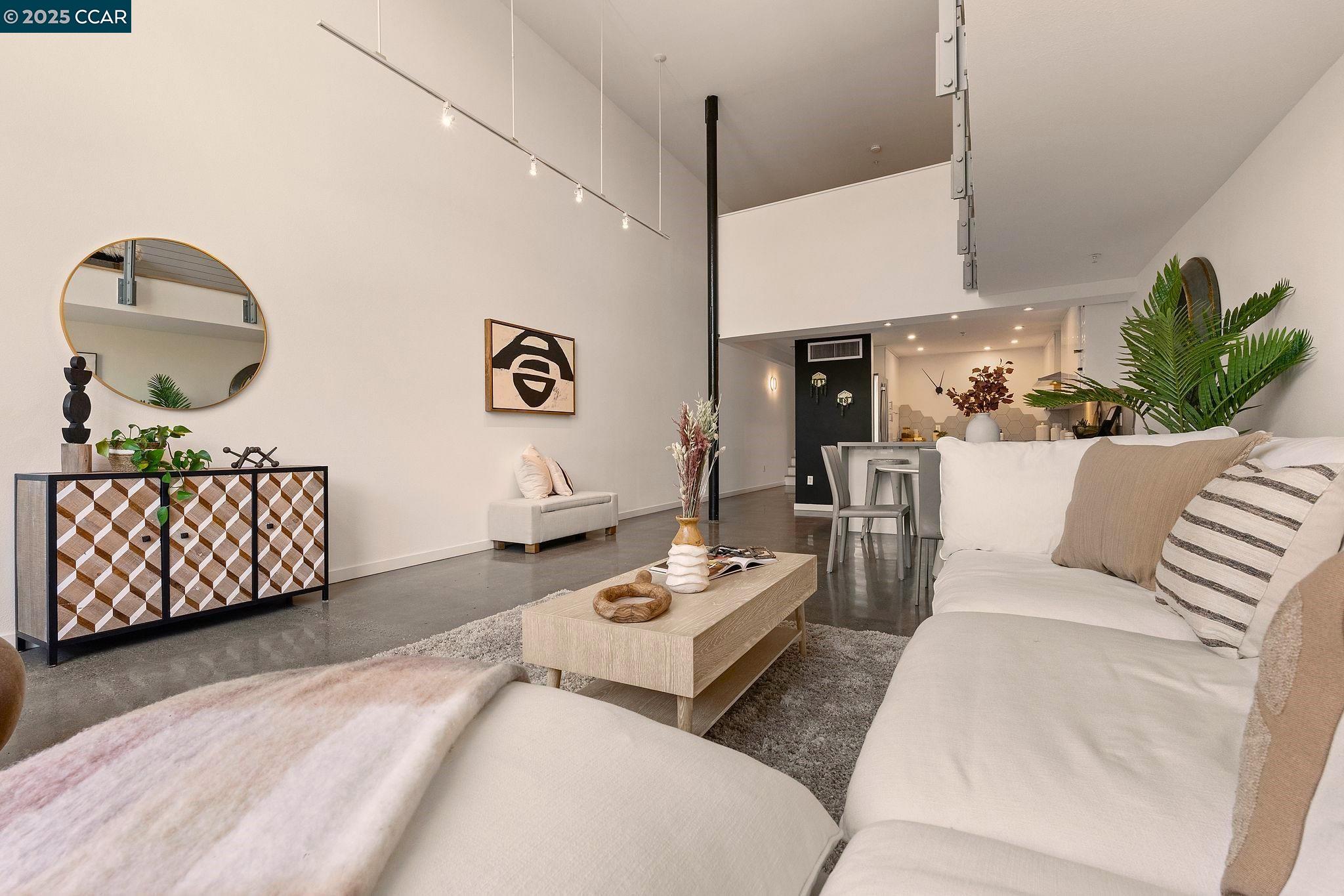 Detail Gallery Image 6 of 40 For 1200 65th St #230,  Emeryville,  CA 94608 - 2 Beds | 1 Baths