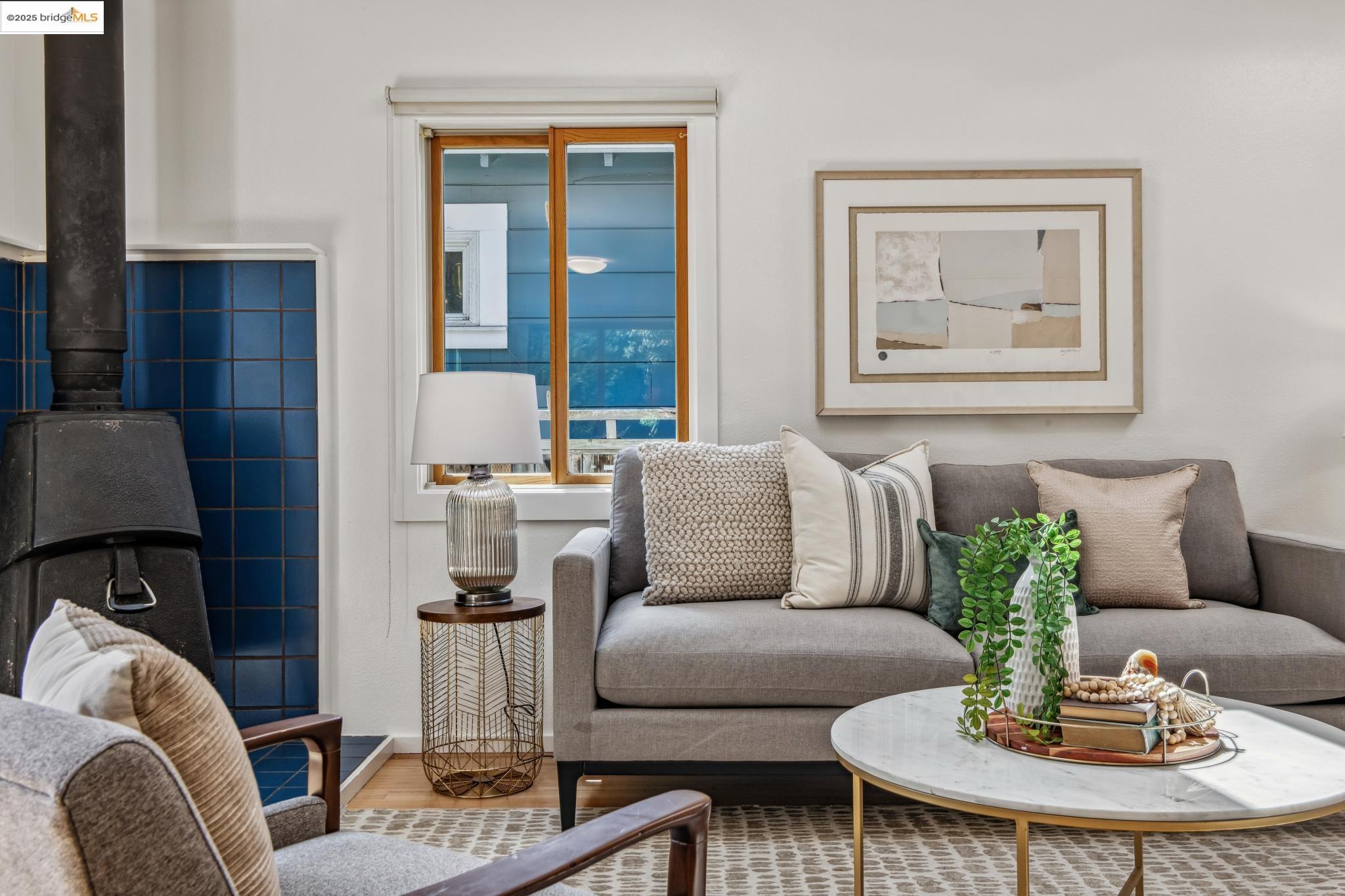 Detail Gallery Image 11 of 51 For 2335 10th St #C,  Berkeley,  CA 94710 - 2 Beds | 1 Baths