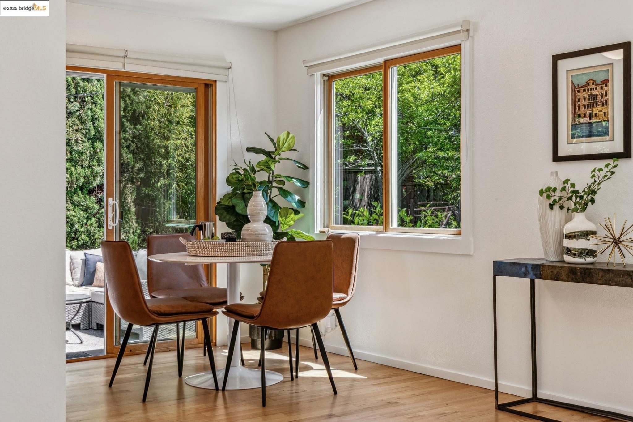 Detail Gallery Image 13 of 51 For 2335 10th St #C,  Berkeley,  CA 94710 - 2 Beds | 1 Baths