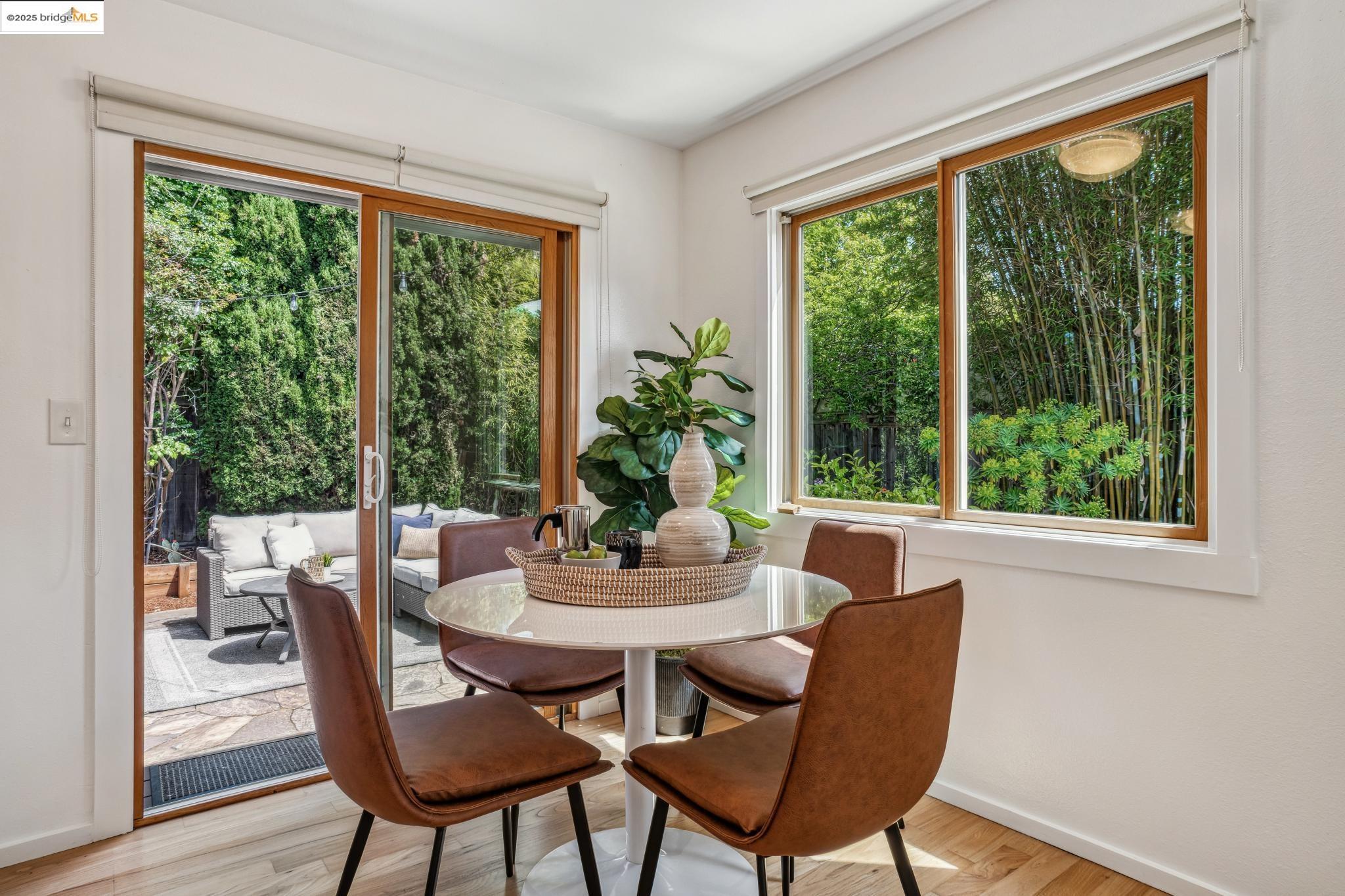 Detail Gallery Image 15 of 51 For 2335 10th St #C,  Berkeley,  CA 94710 - 2 Beds | 1 Baths