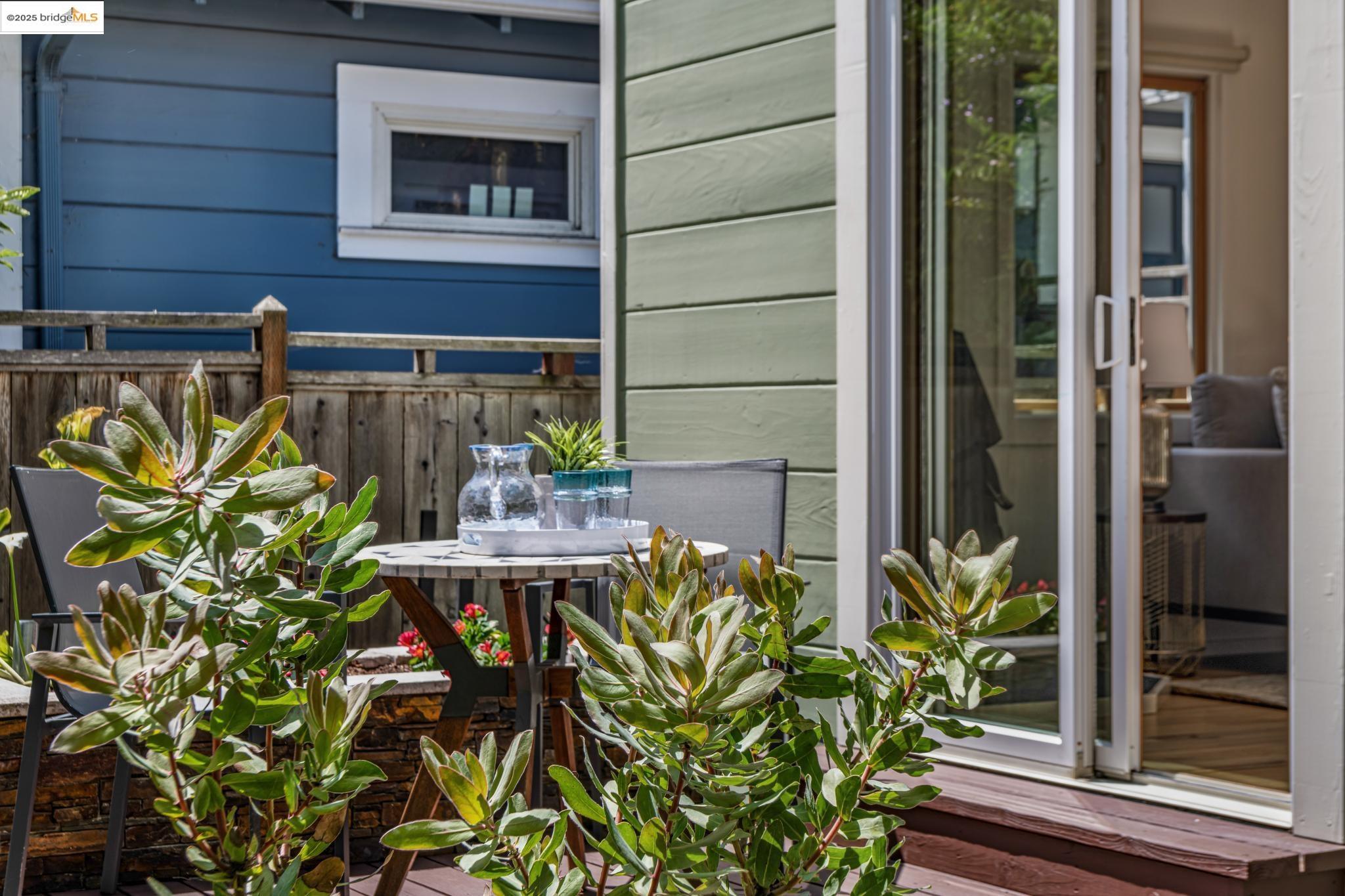 Detail Gallery Image 29 of 51 For 2335 10th St #C,  Berkeley,  CA 94710 - 2 Beds | 1 Baths