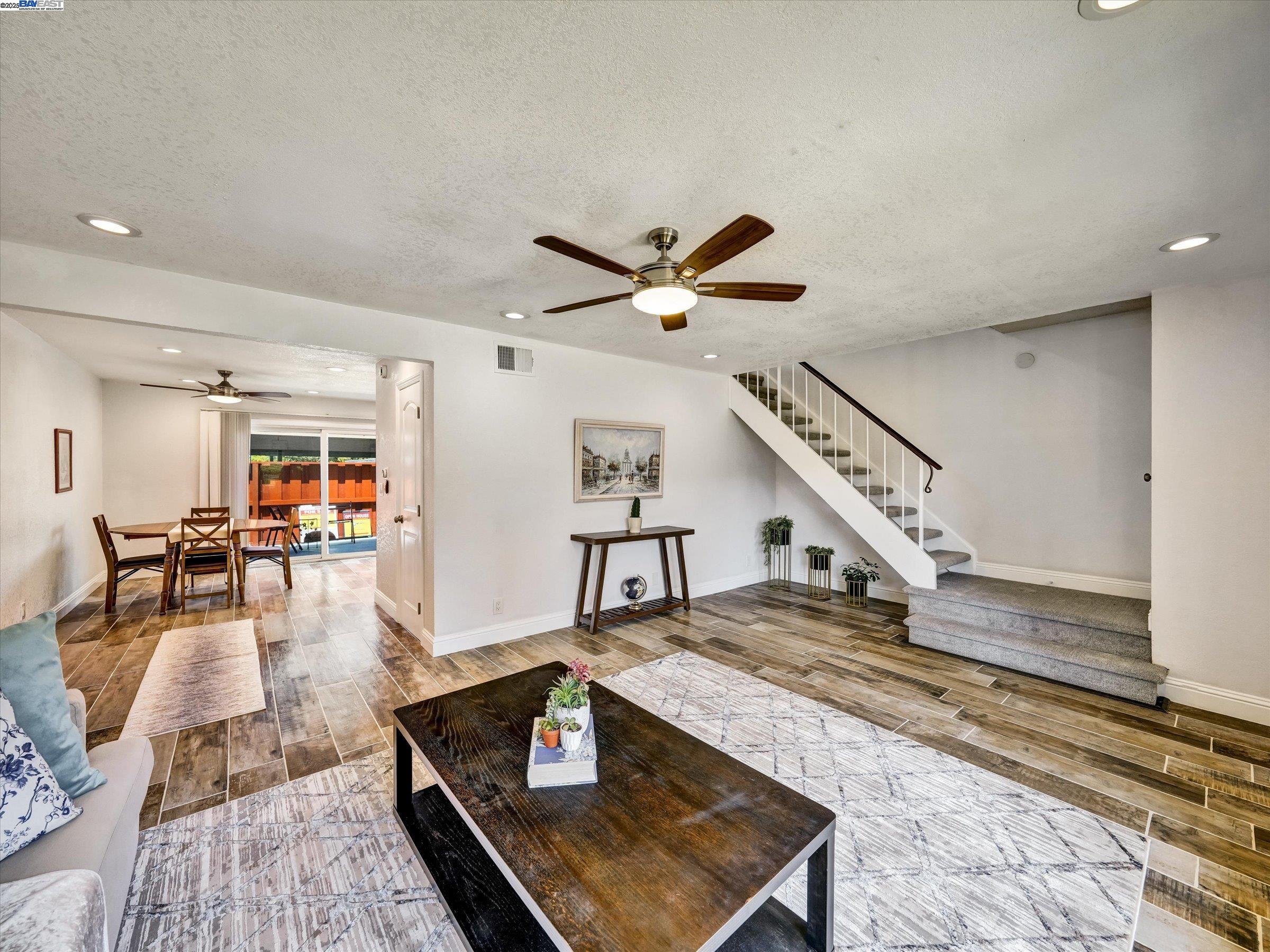 Detail Gallery Image 3 of 40 For 34539 Nantucket Cmn, Fremont,  CA 94555-3134 - 4 Beds | 2/1 Baths