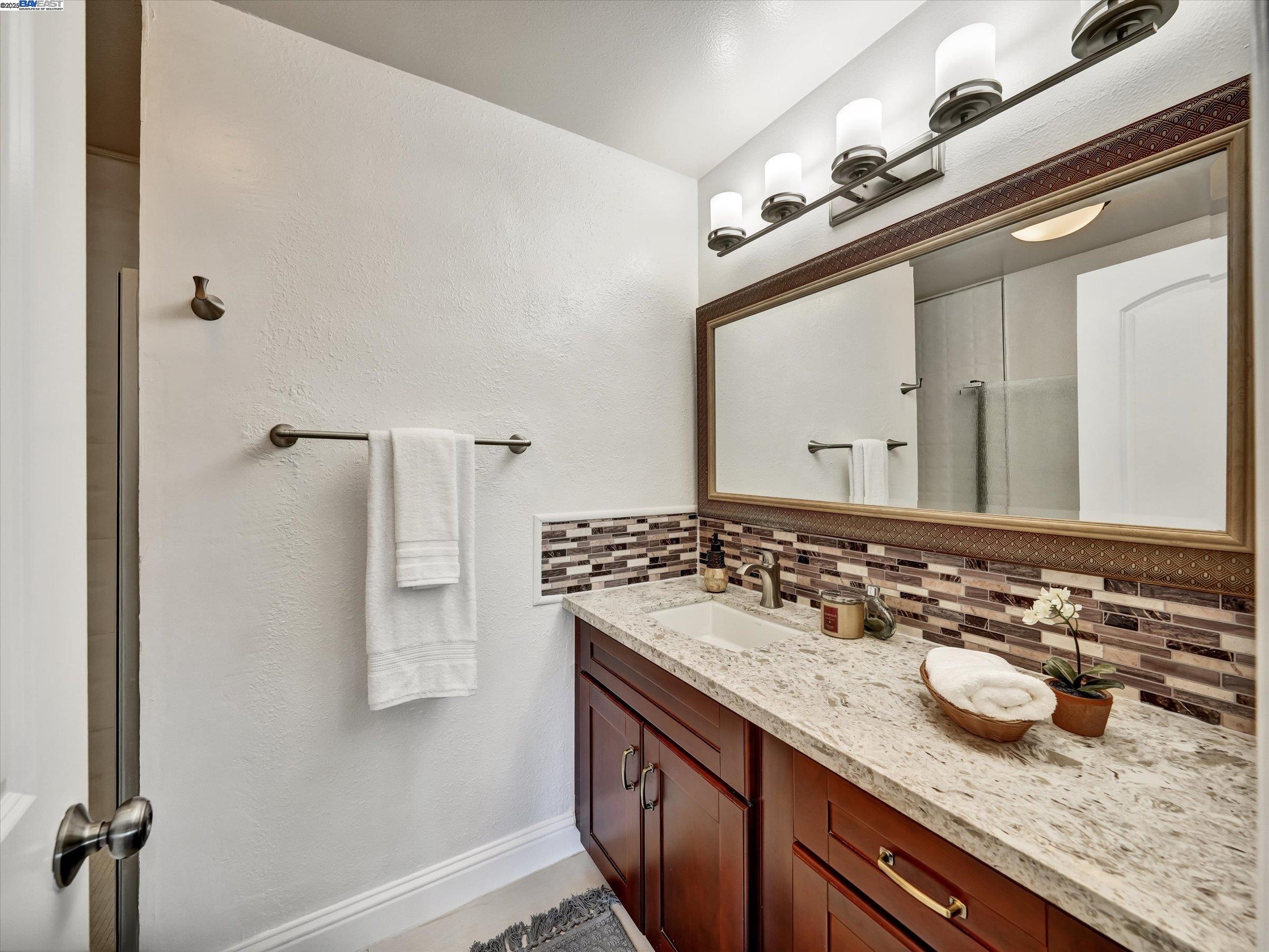 Detail Gallery Image 25 of 40 For 34539 Nantucket Cmn, Fremont,  CA 94555-3134 - 4 Beds | 2/1 Baths