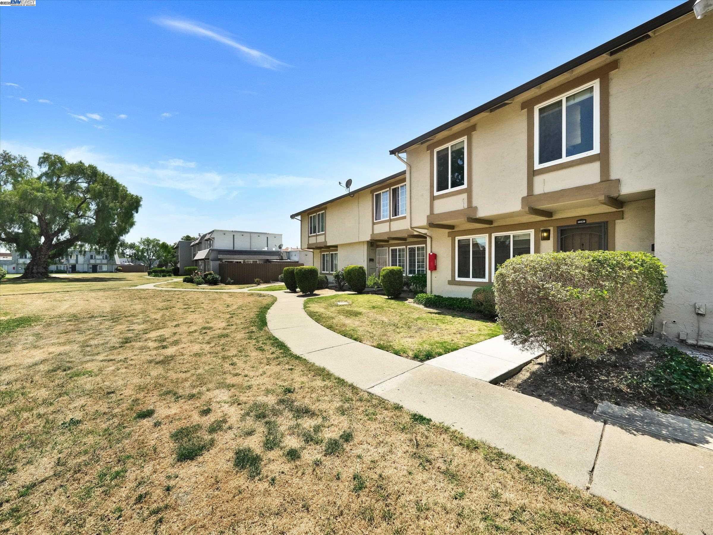 Detail Gallery Image 34 of 40 For 34539 Nantucket Cmn, Fremont,  CA 94555-3134 - 4 Beds | 2/1 Baths