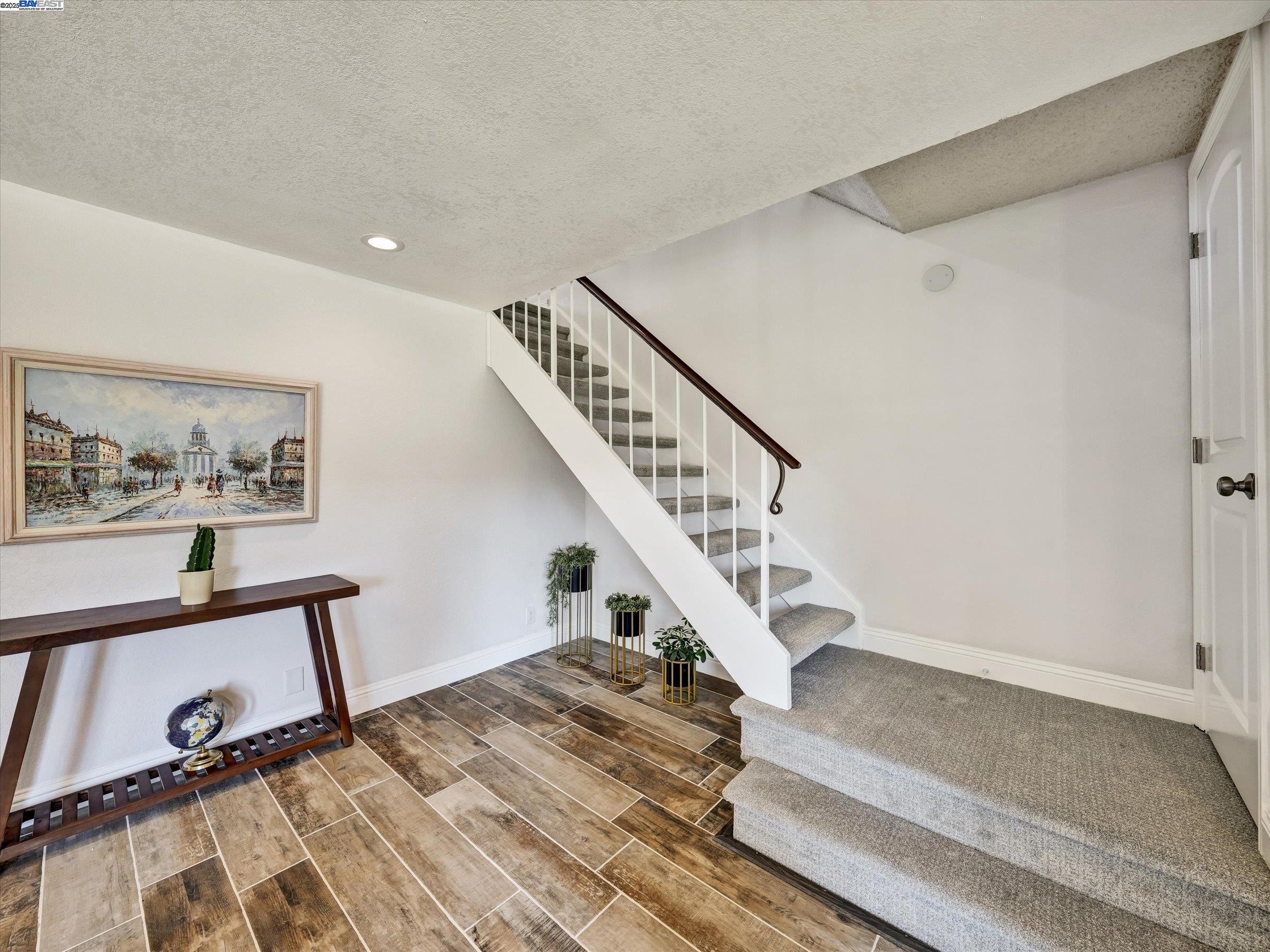 Detail Gallery Image 8 of 40 For 34539 Nantucket Cmn, Fremont,  CA 94555-3134 - 4 Beds | 2/1 Baths