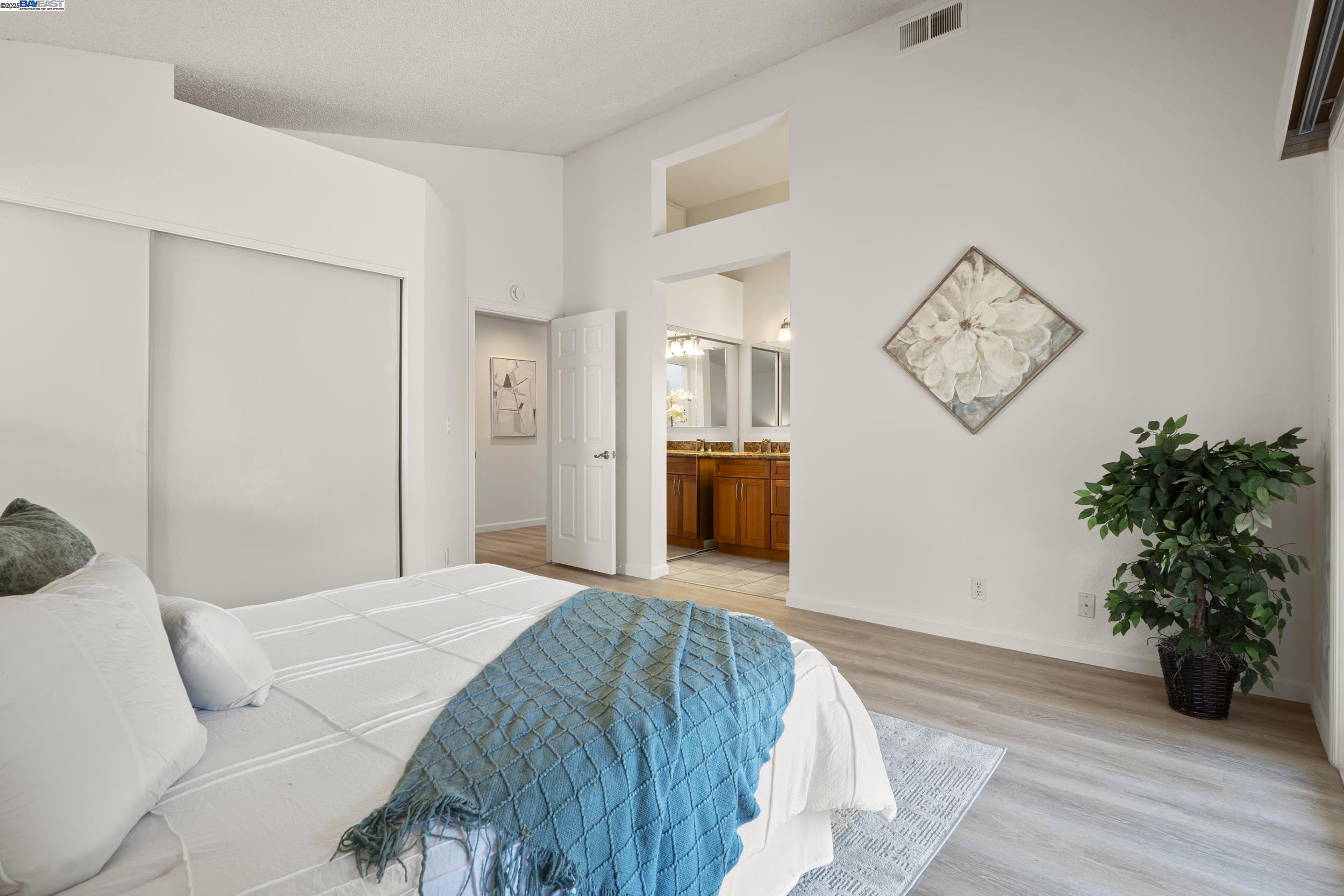 Detail Gallery Image 18 of 33 For 139 Justin Cir, Alameda,  CA 94502 - 3 Beds | 2 Baths