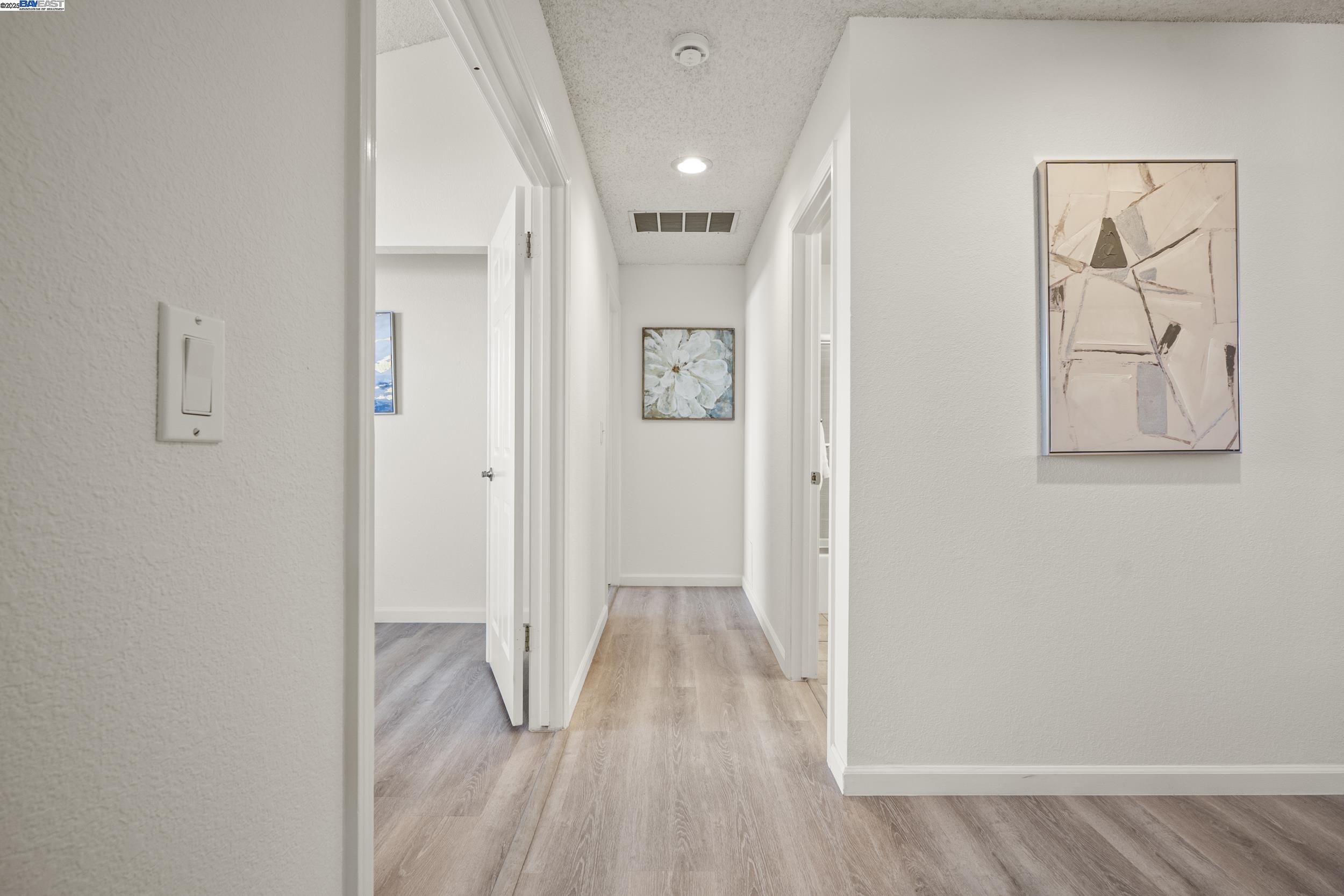 Detail Gallery Image 22 of 33 For 139 Justin Cir, Alameda,  CA 94502 - 3 Beds | 2 Baths
