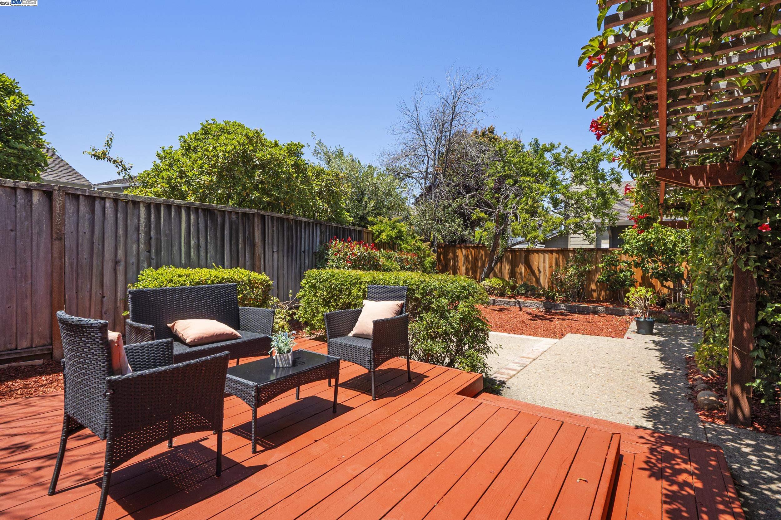 Detail Gallery Image 31 of 33 For 139 Justin Cir, Alameda,  CA 94502 - 3 Beds | 2 Baths