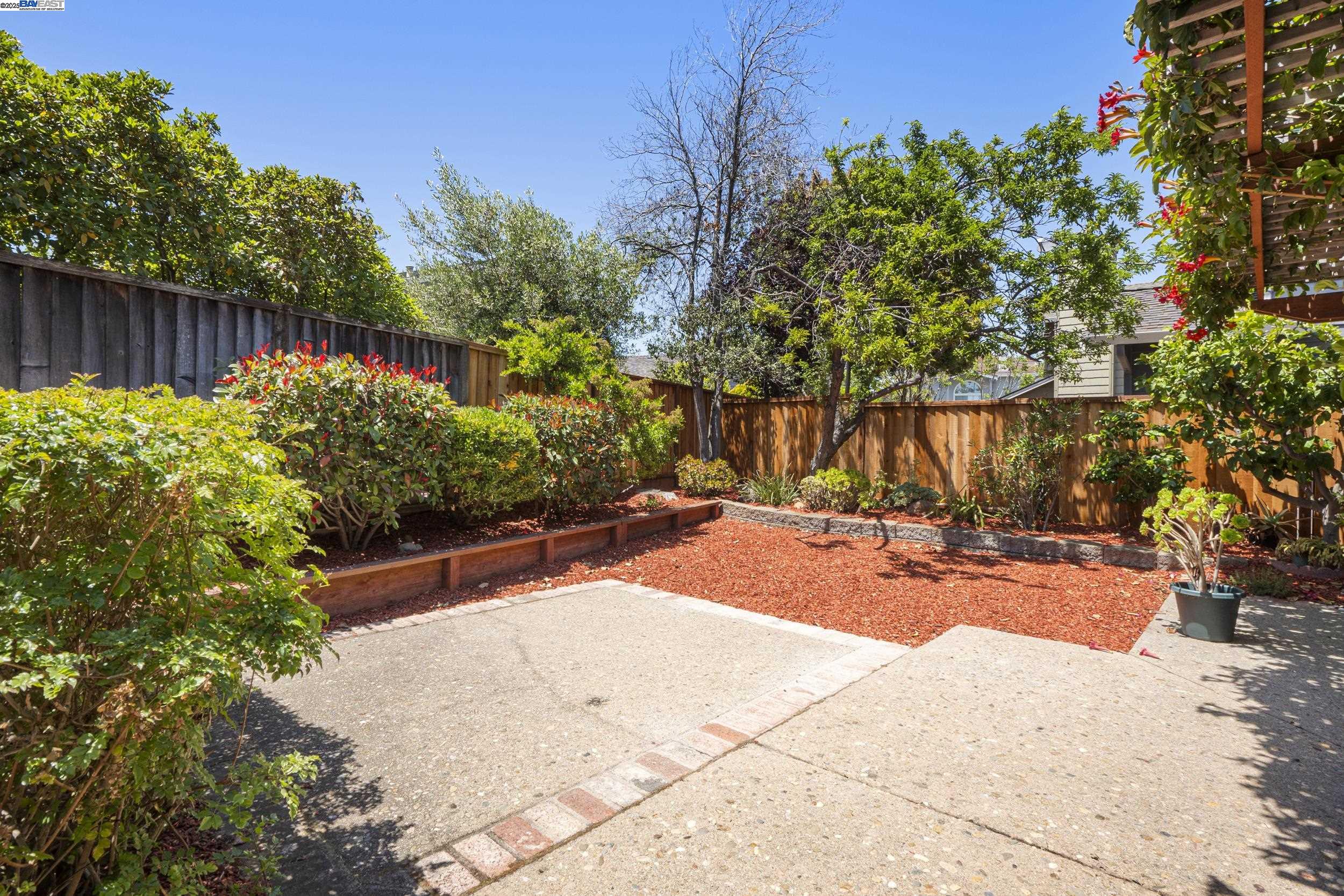 Detail Gallery Image 32 of 33 For 139 Justin Cir, Alameda,  CA 94502 - 3 Beds | 2 Baths