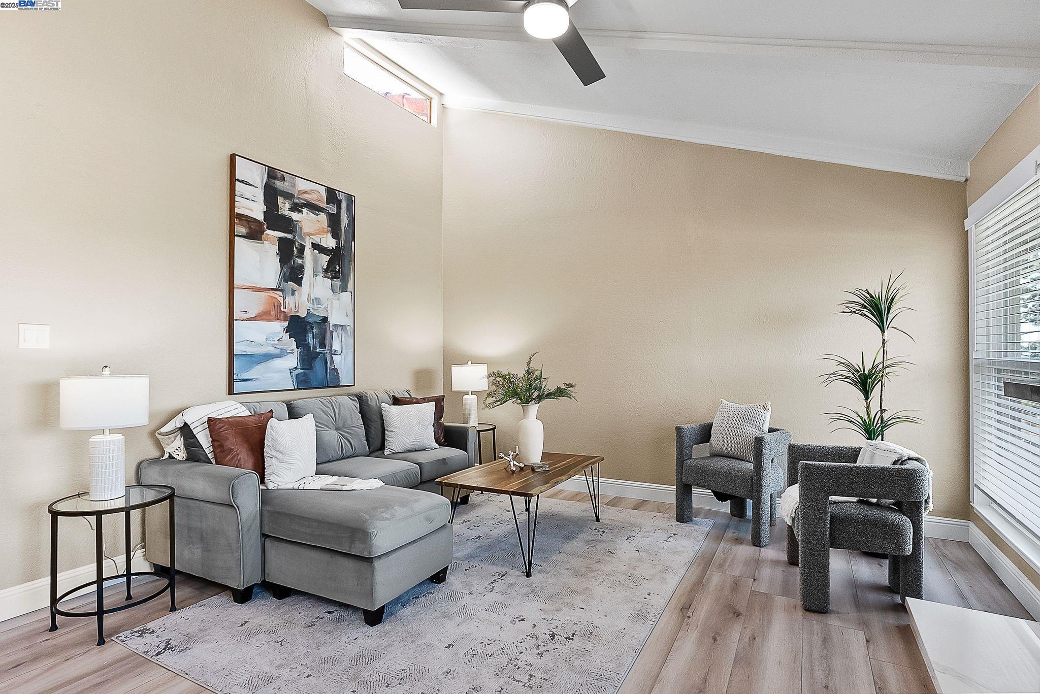 Detail Gallery Image 3 of 37 For 226 Kathy Ellen Dr, Vallejo,  CA 94591 - 2 Beds | 2 Baths