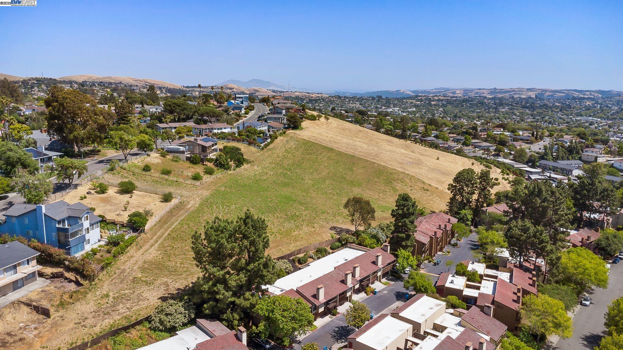 Detail Gallery Image 32 of 37 For 226 Kathy Ellen Dr, Vallejo,  CA 94591 - 2 Beds | 2 Baths