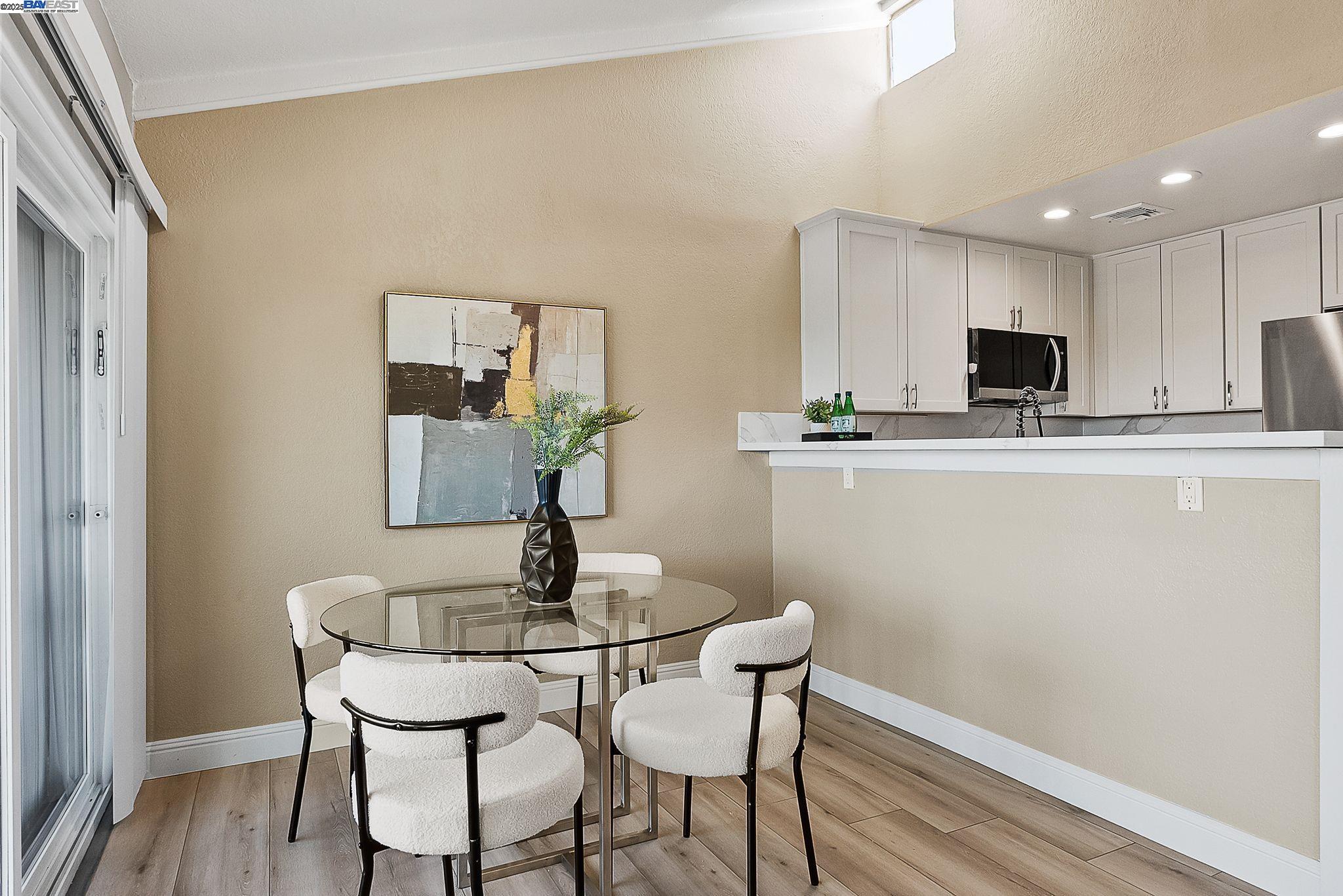 Detail Gallery Image 7 of 37 For 226 Kathy Ellen Dr, Vallejo,  CA 94591 - 2 Beds | 2 Baths