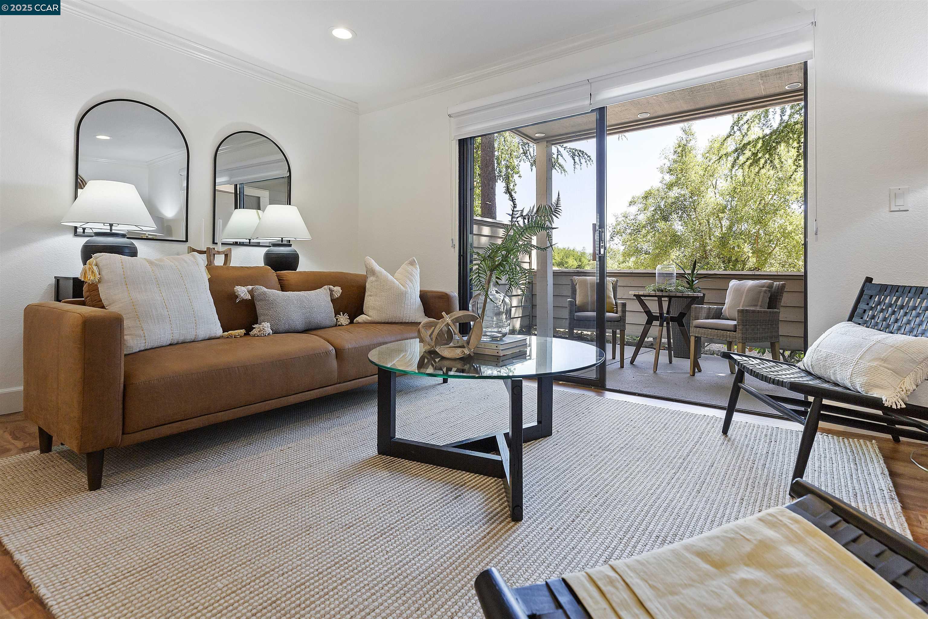 Photo #2: 41099306 Listing 