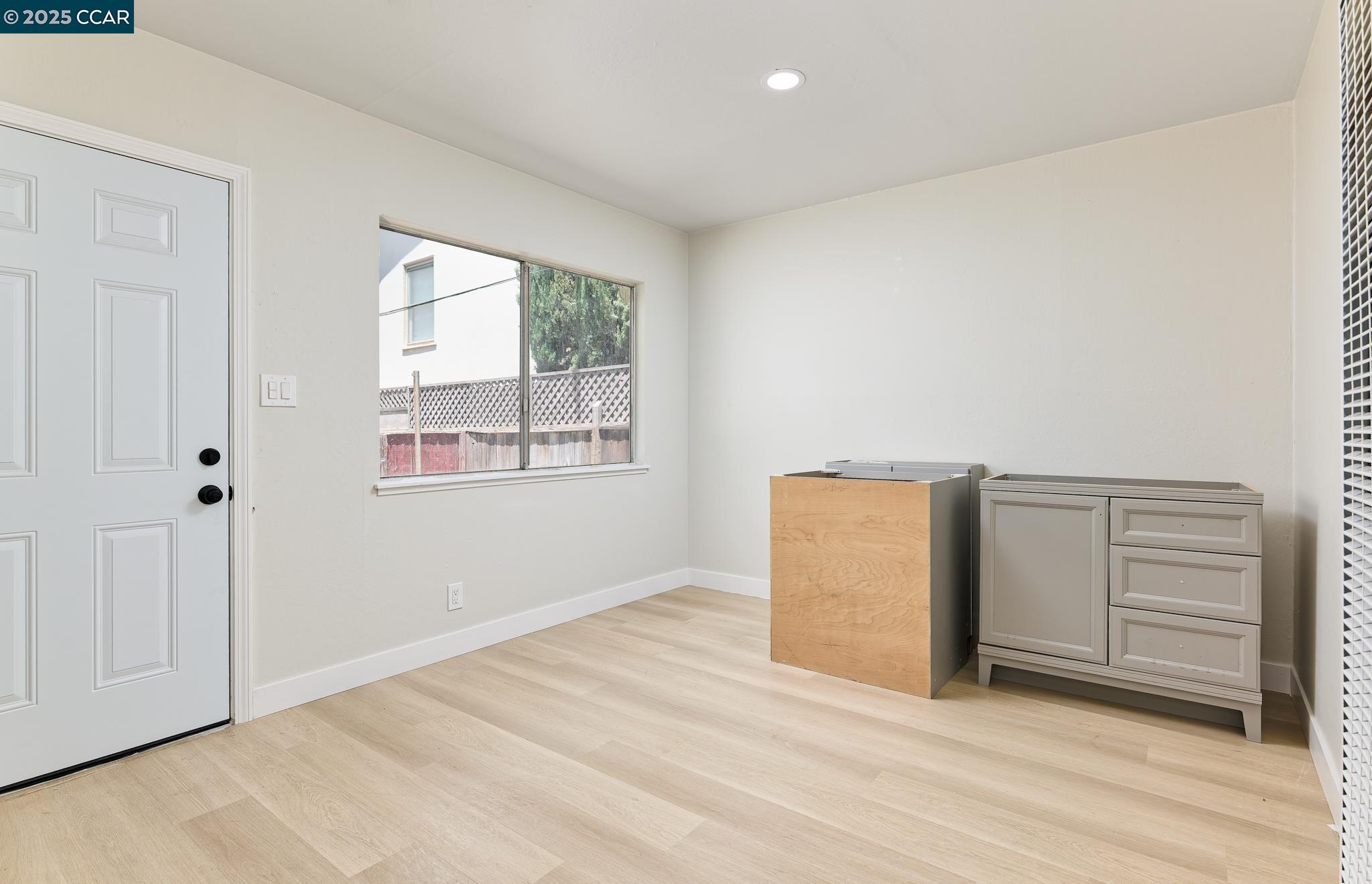 Detail Gallery Image 24 of 30 For 1335 Pine St, Pittsburg,  CA 94565 - 4 Beds | 3 Baths