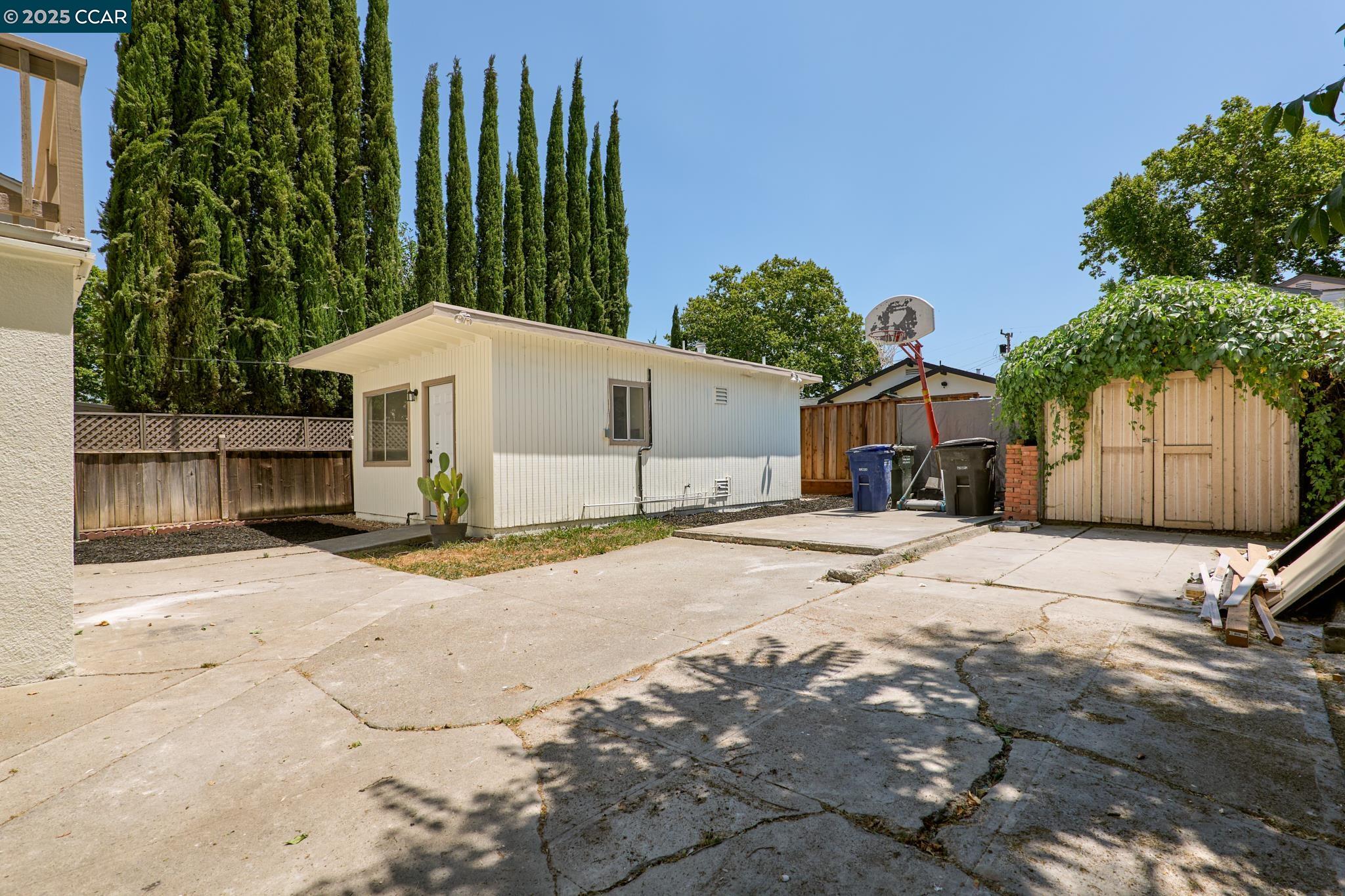 Detail Gallery Image 29 of 30 For 1335 Pine St, Pittsburg,  CA 94565 - 4 Beds | 3 Baths