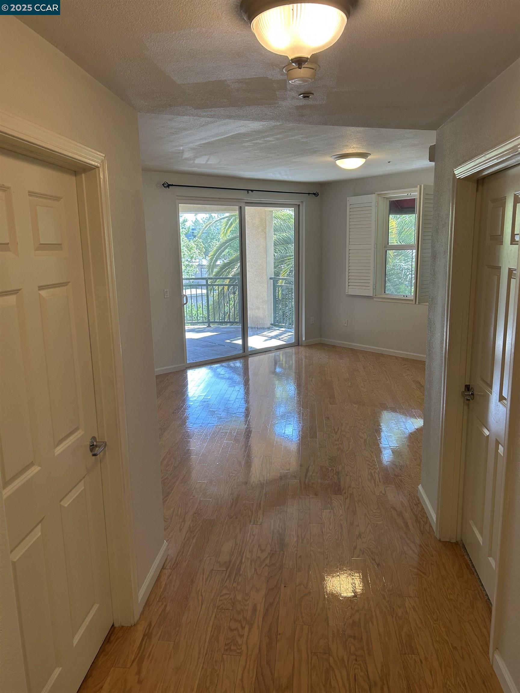 Detail Gallery Image 2 of 40 For 1310 Saddle Rack St #352,  San Jose,  CA 95126 - 3 Beds | 2 Baths